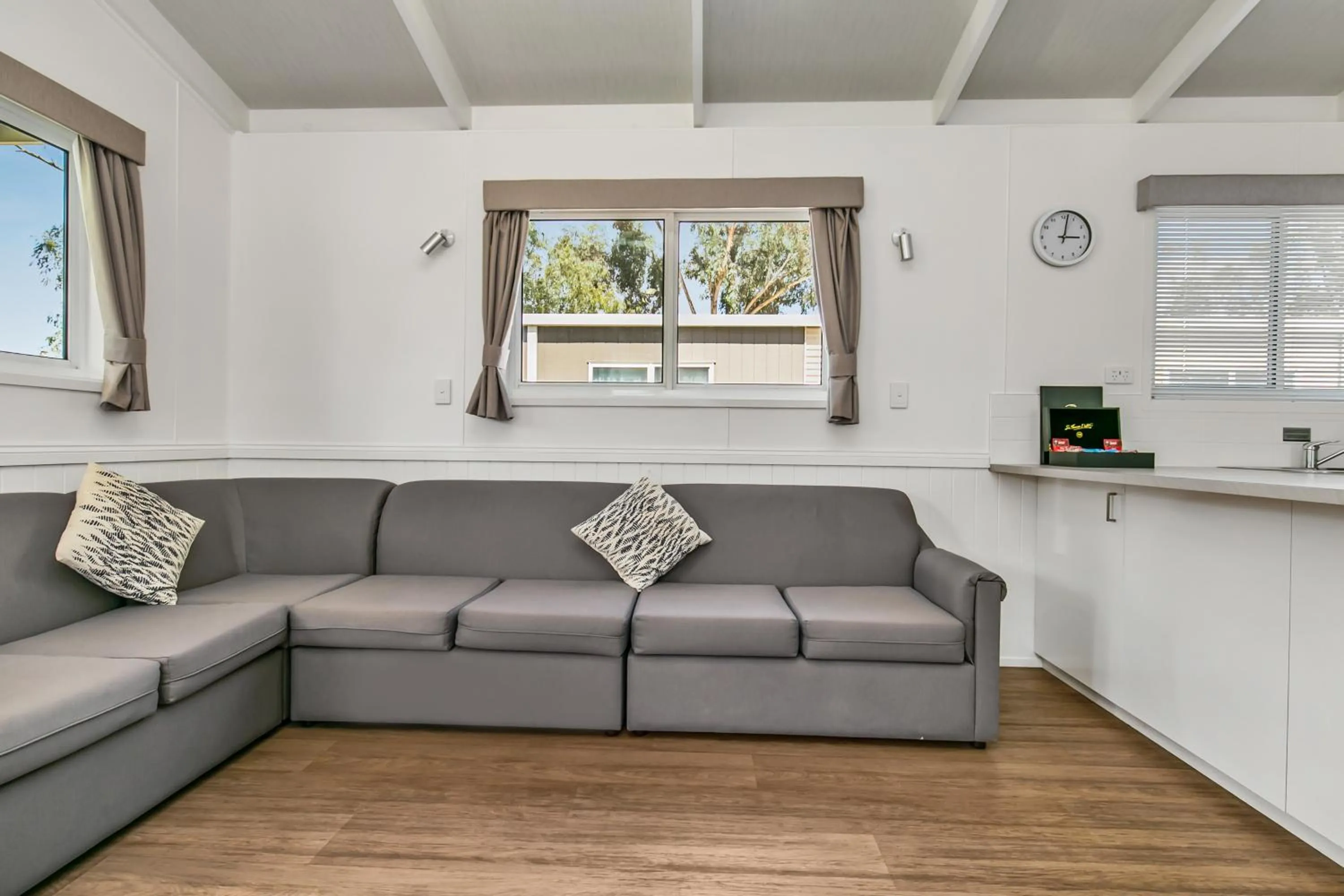 Living room in BIG4 Mannum Holiday Park