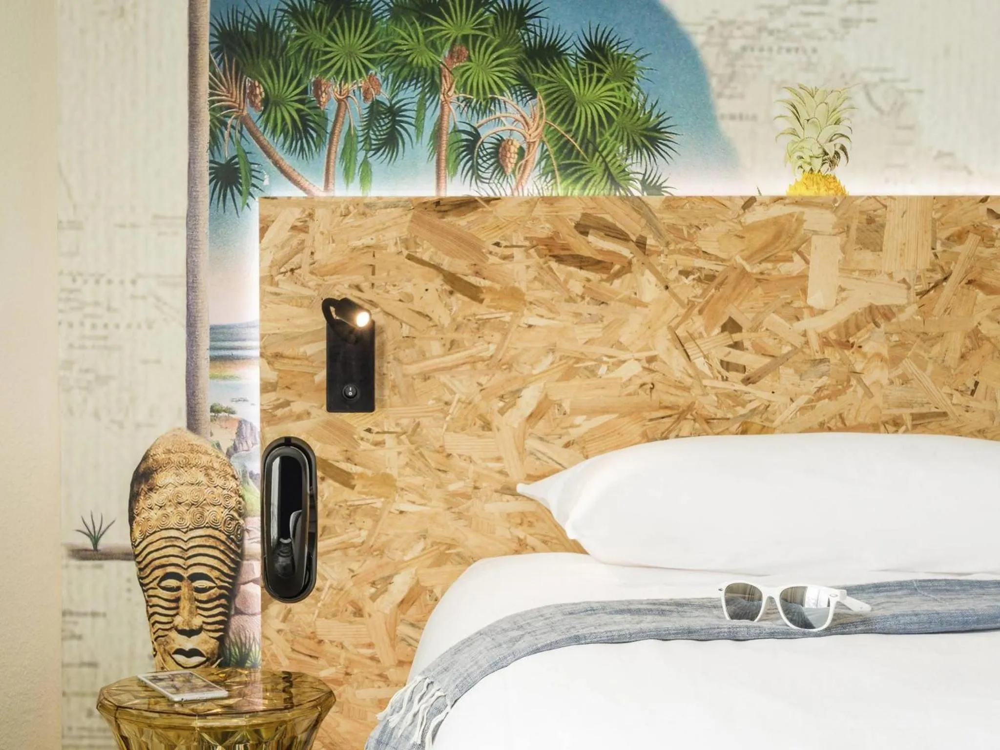 Bedroom, Bed in ibis Styles Paris Boulogne Marcel Sembat