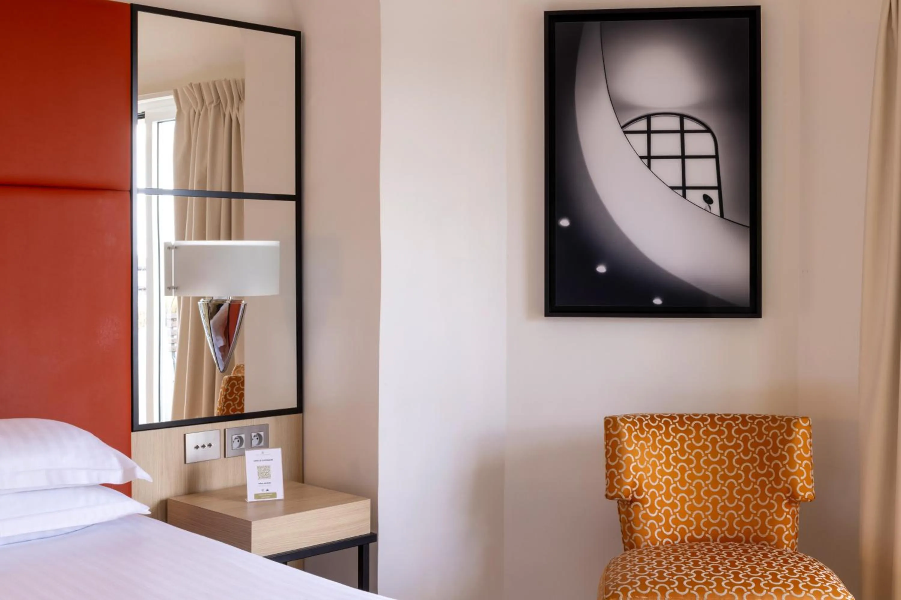 Bedroom, Bed in Hôtel De Castiglione