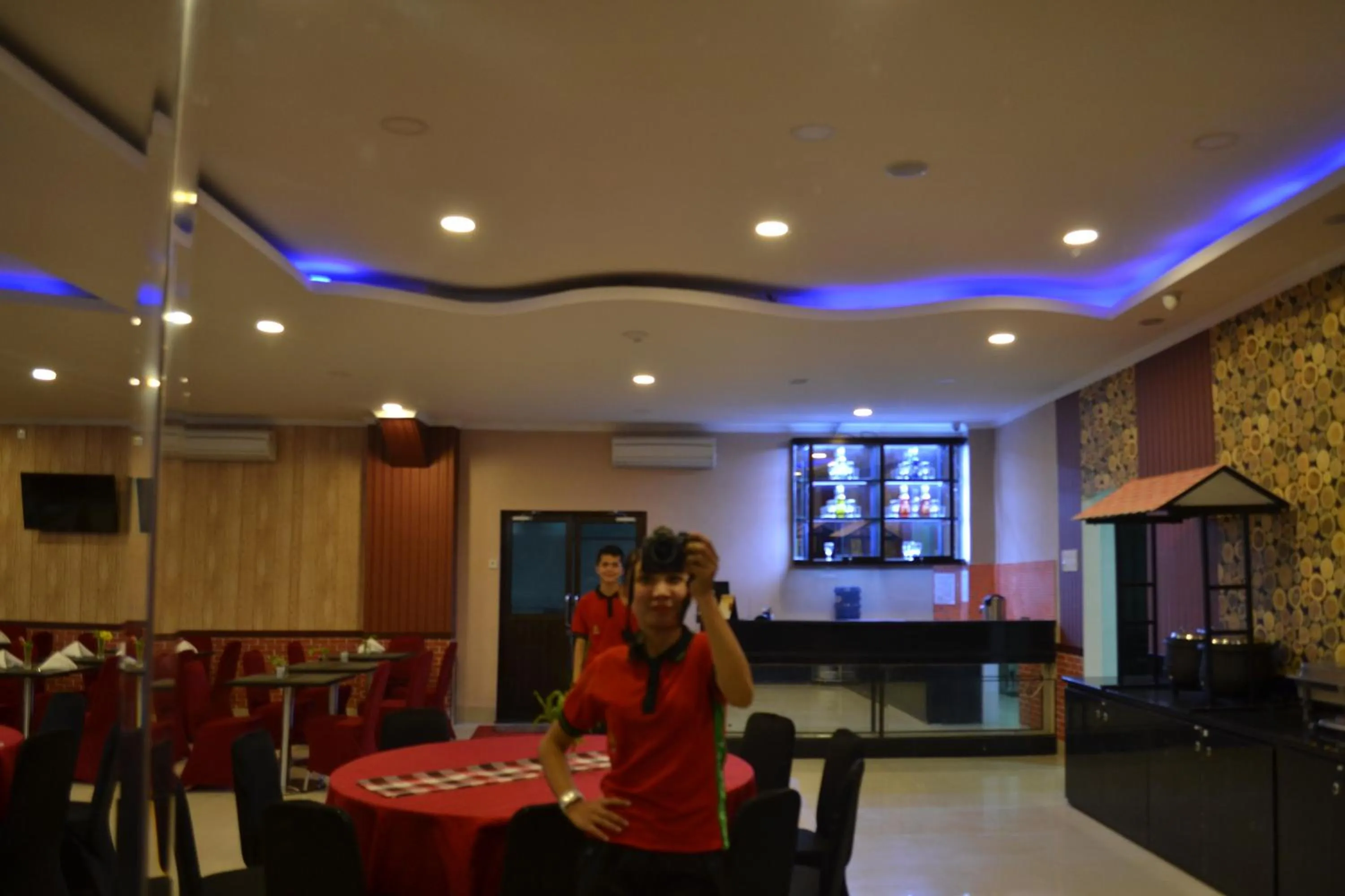 Restaurant/places to eat in Puncak Budget Hotel