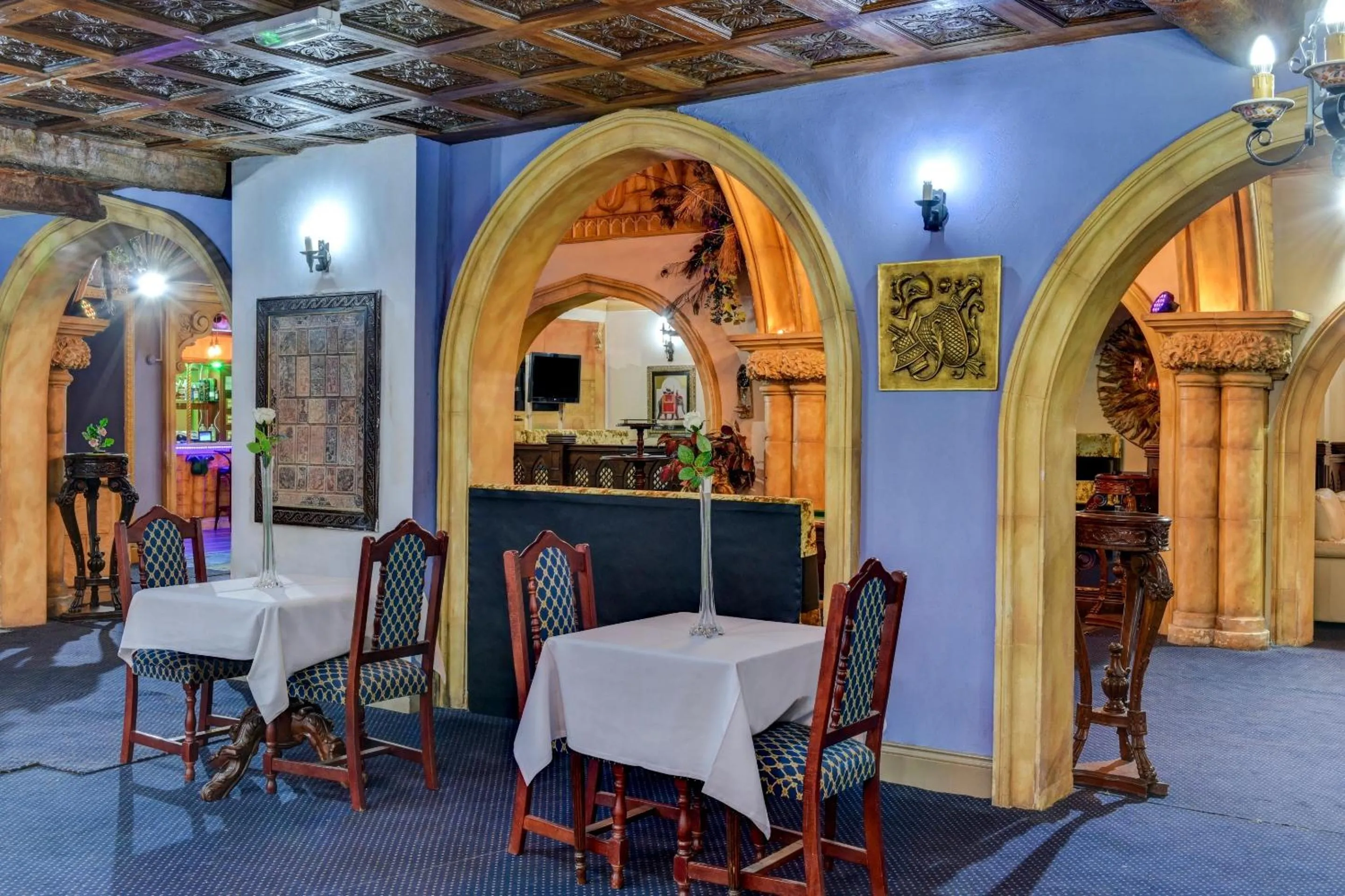 Lounge or bar in Empire Hotel