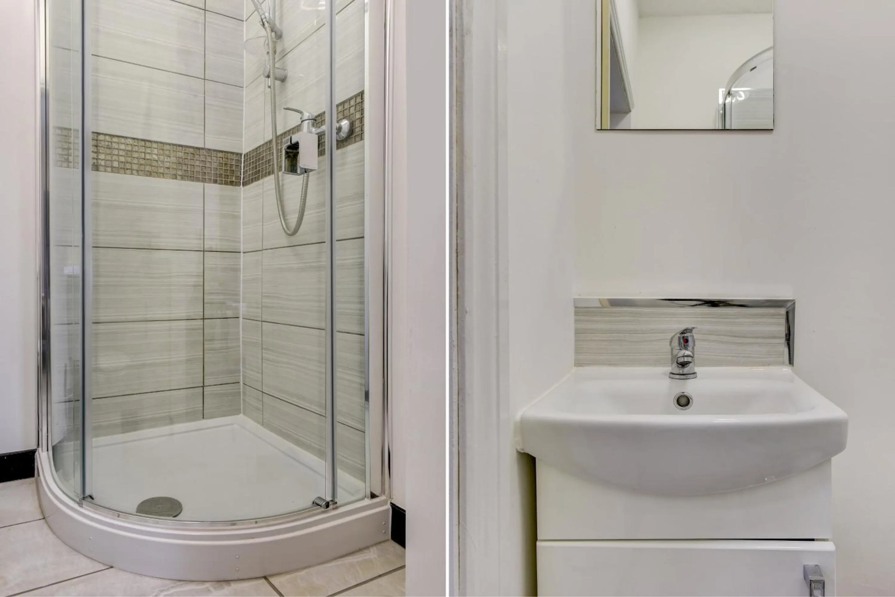 Bathroom in Empire Hotel