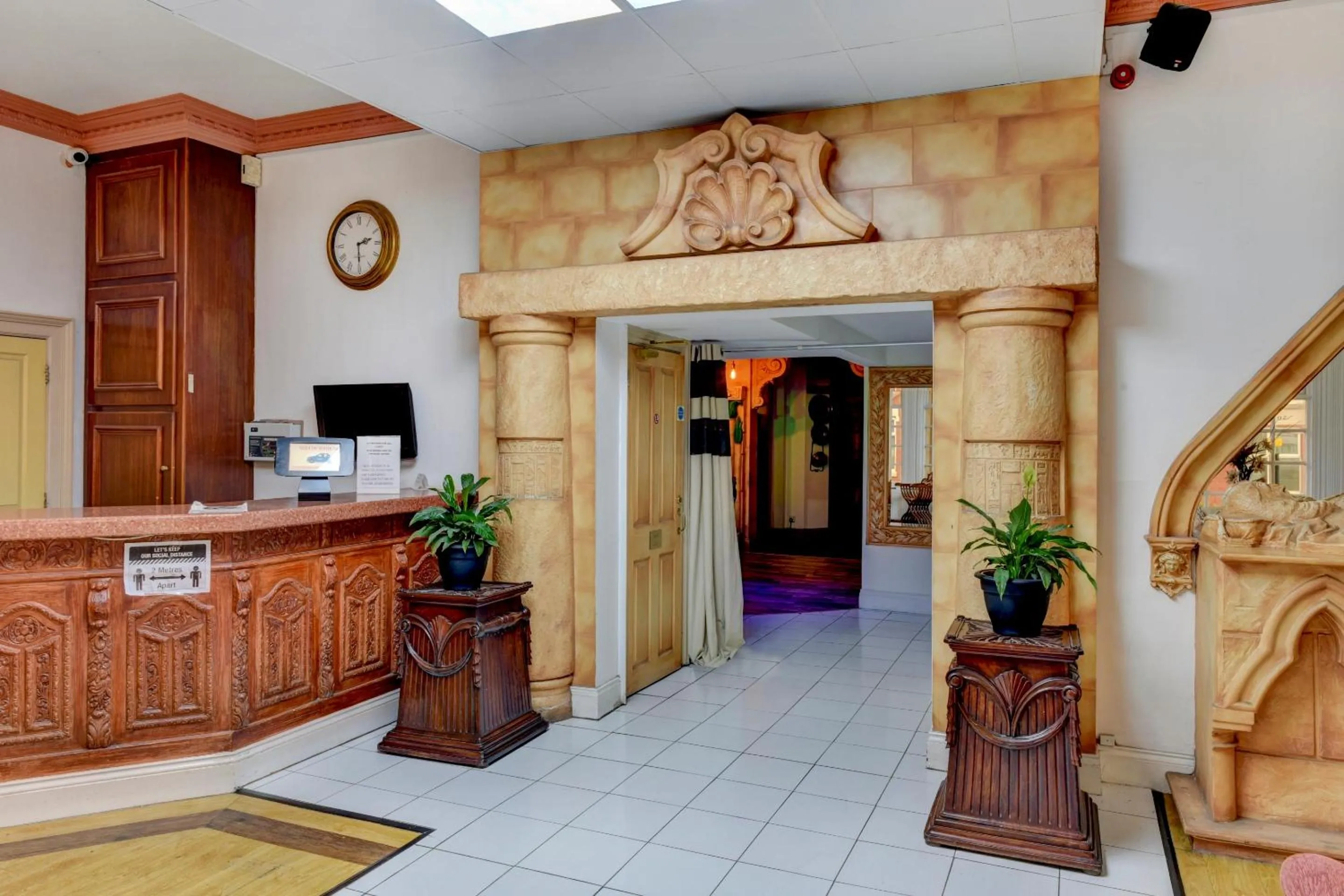 Lobby or reception in Empire Hotel