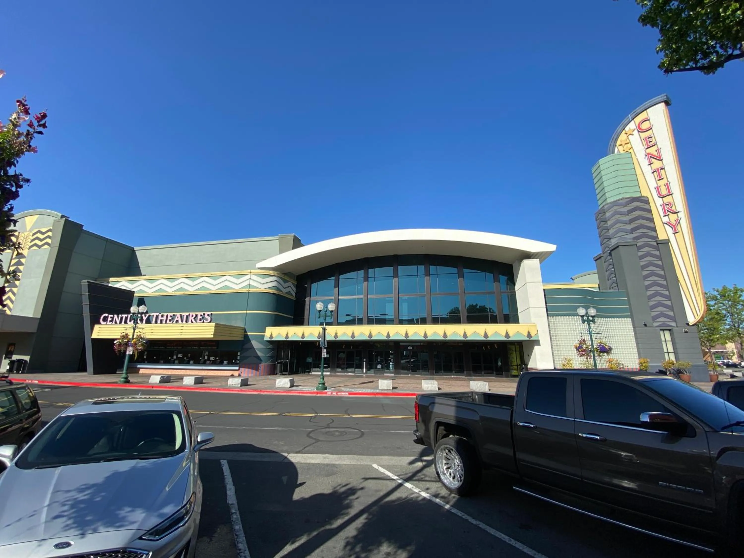 Neighbourhood in Sun Valley Inn