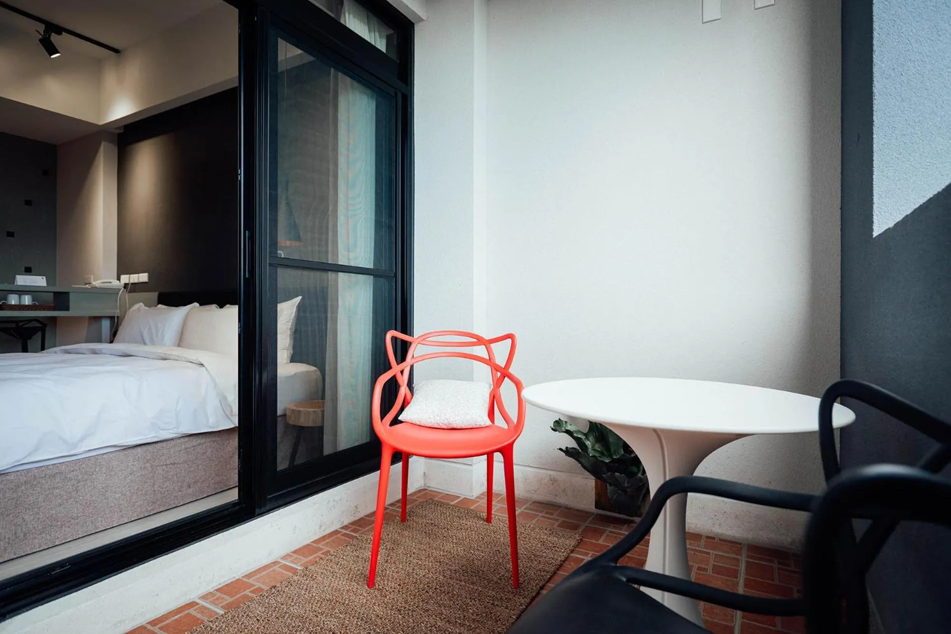 Photo of the whole room, Bed in Onsense Villa