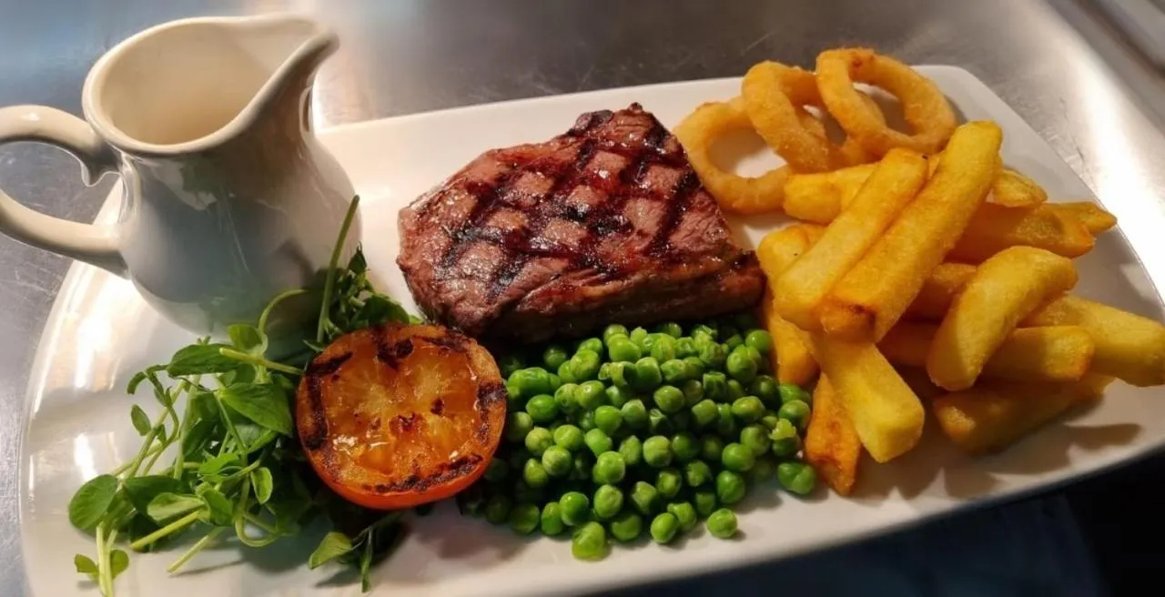 Food in The Pelican Inn