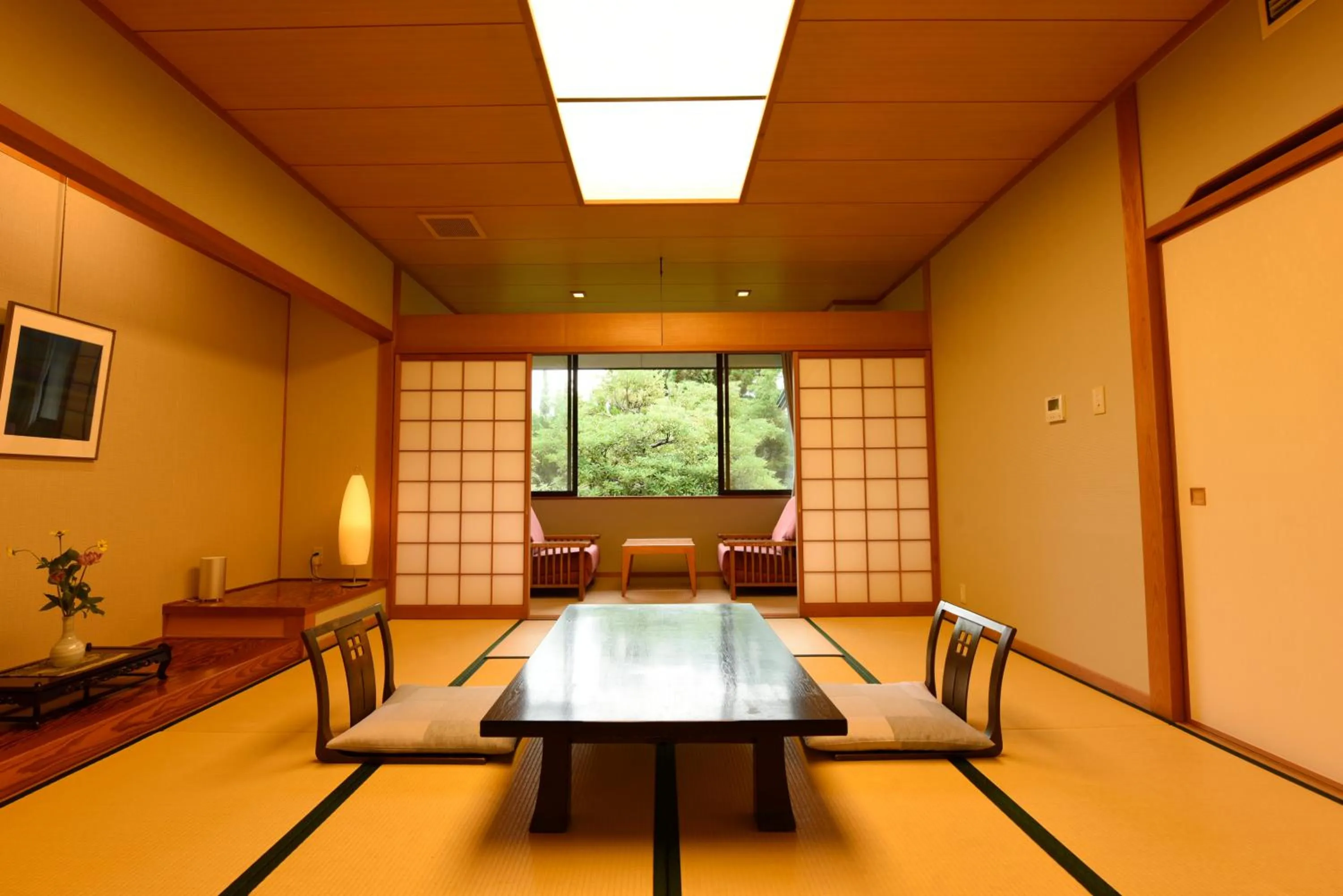 Photo of the whole room in Kaikatei Hanagozen