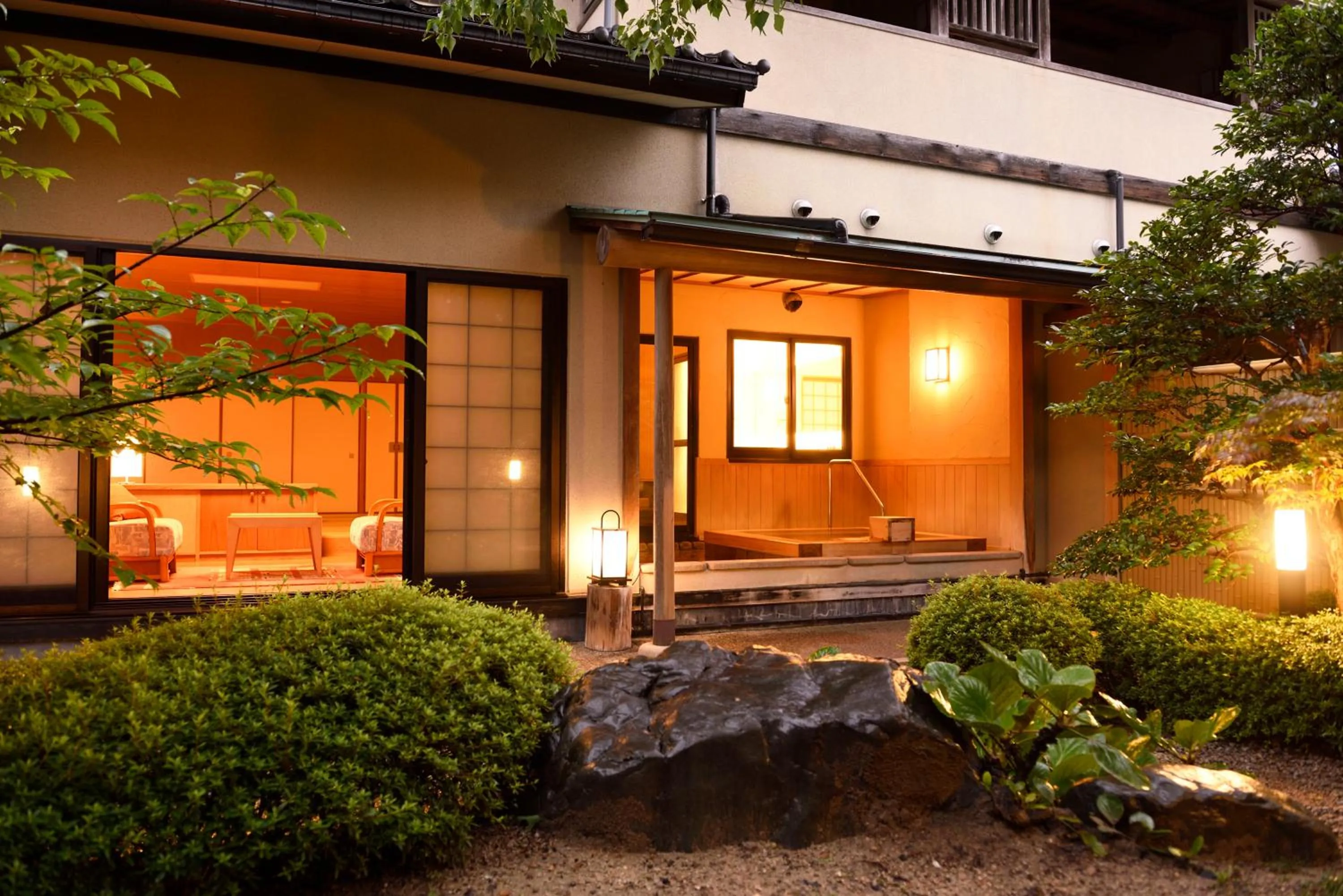 Garden in Kaikatei Hanagozen