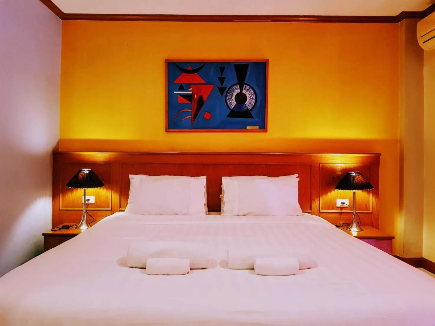 Bed in Baantonkhaokata Hotel