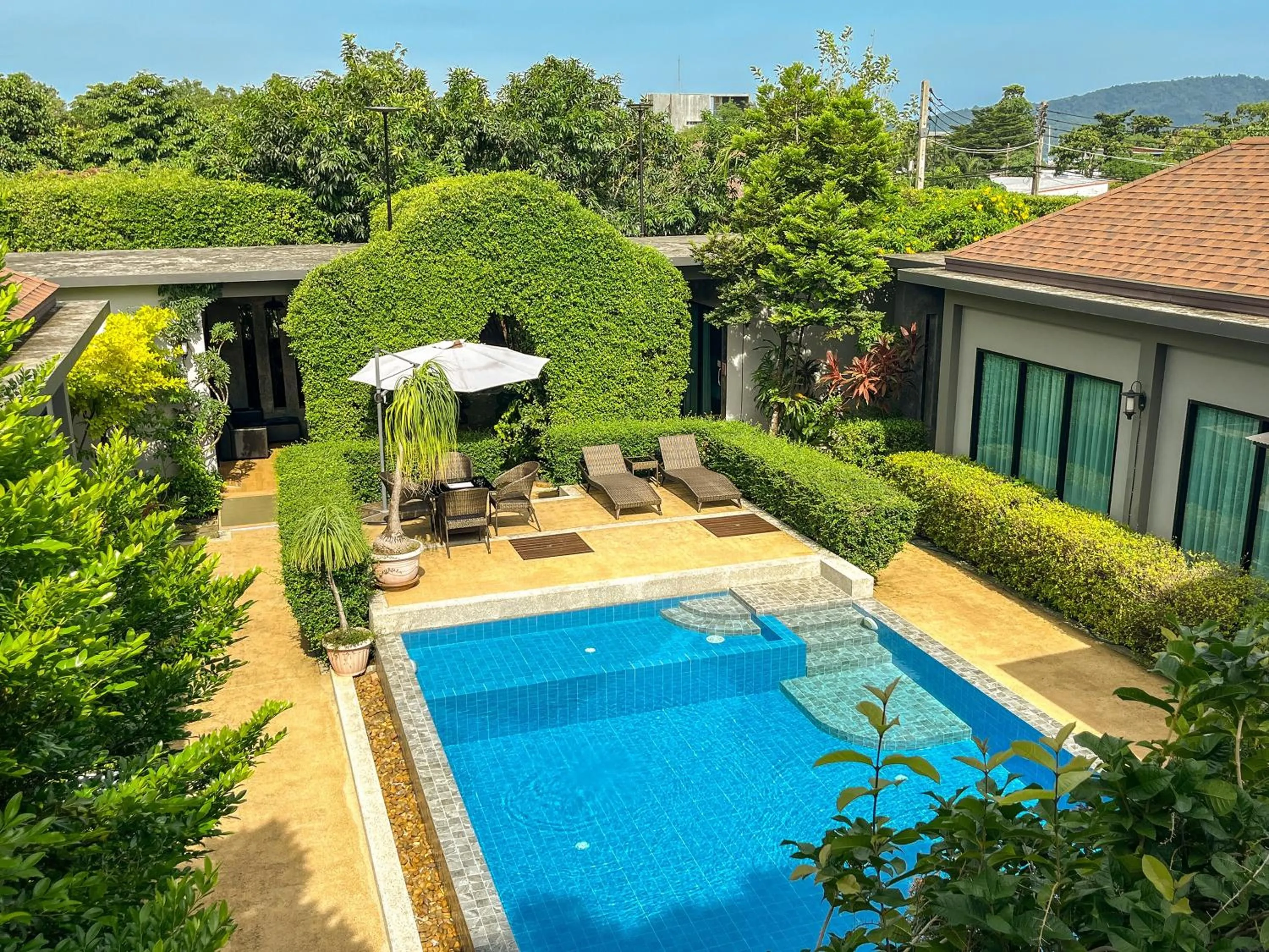 Swimming pool in BaanMee Phuket near Chalong Pier