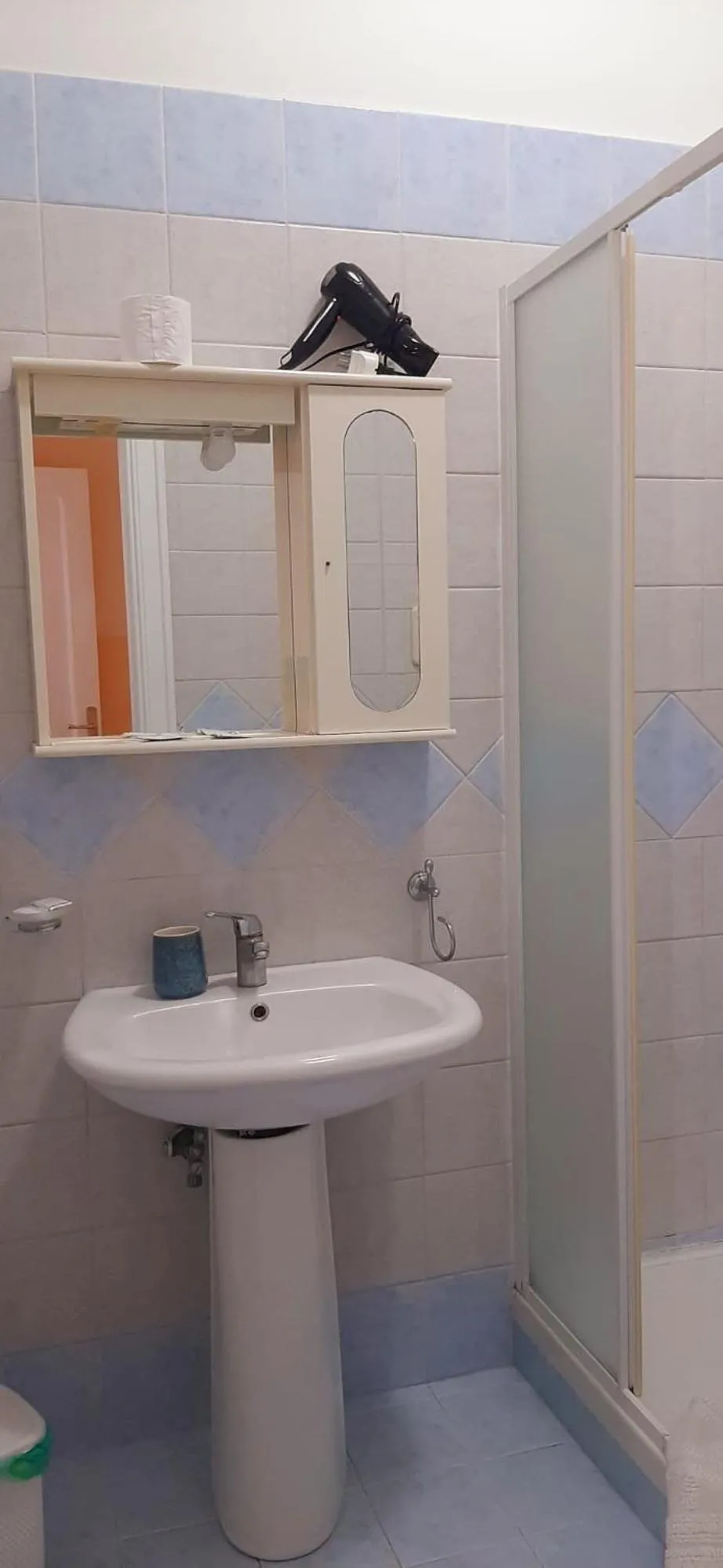 Shower in Villa Pacis