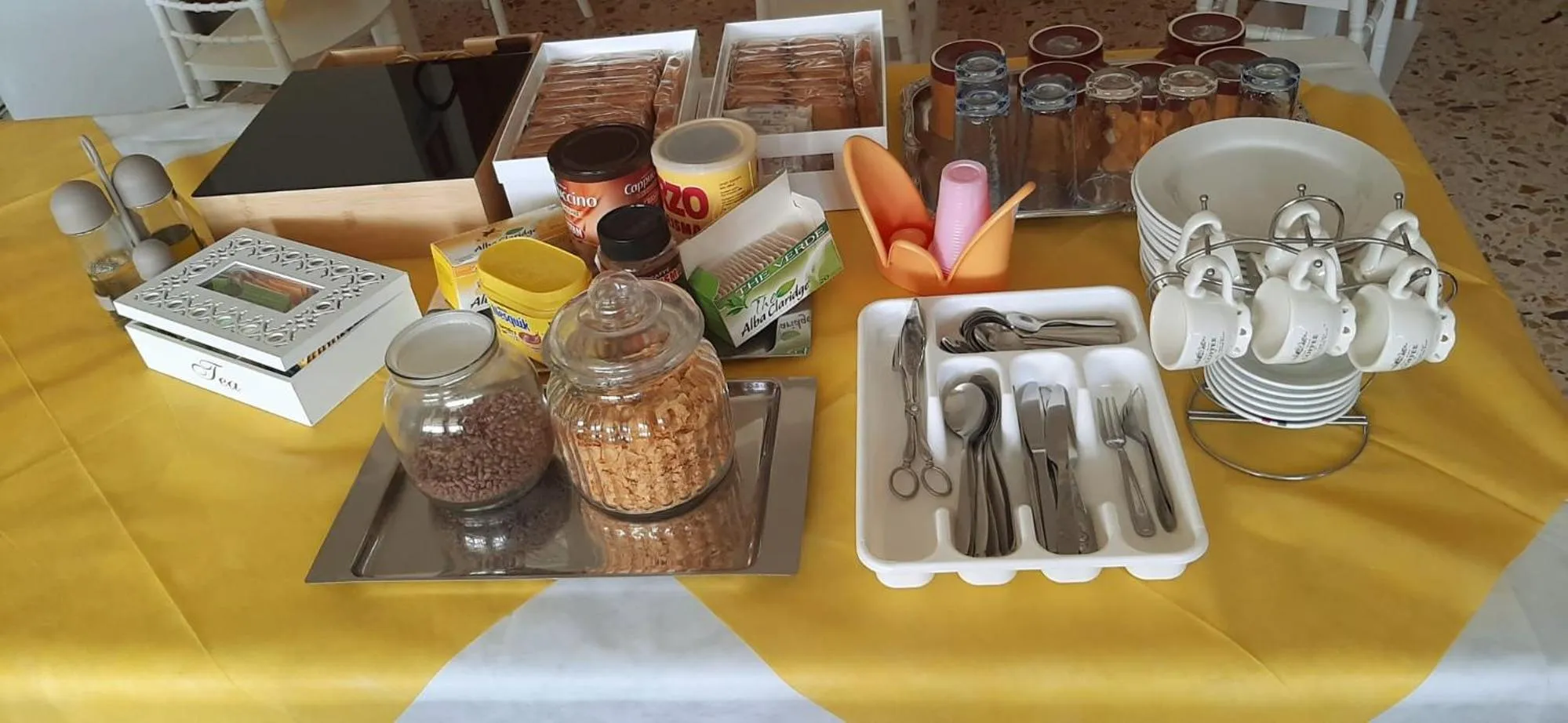 Food and drinks in Villa Pacis