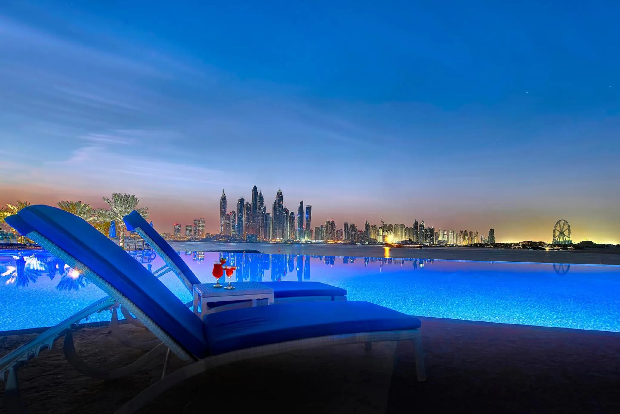 Swimming pool in Dukes The Palm Dubai Hotel