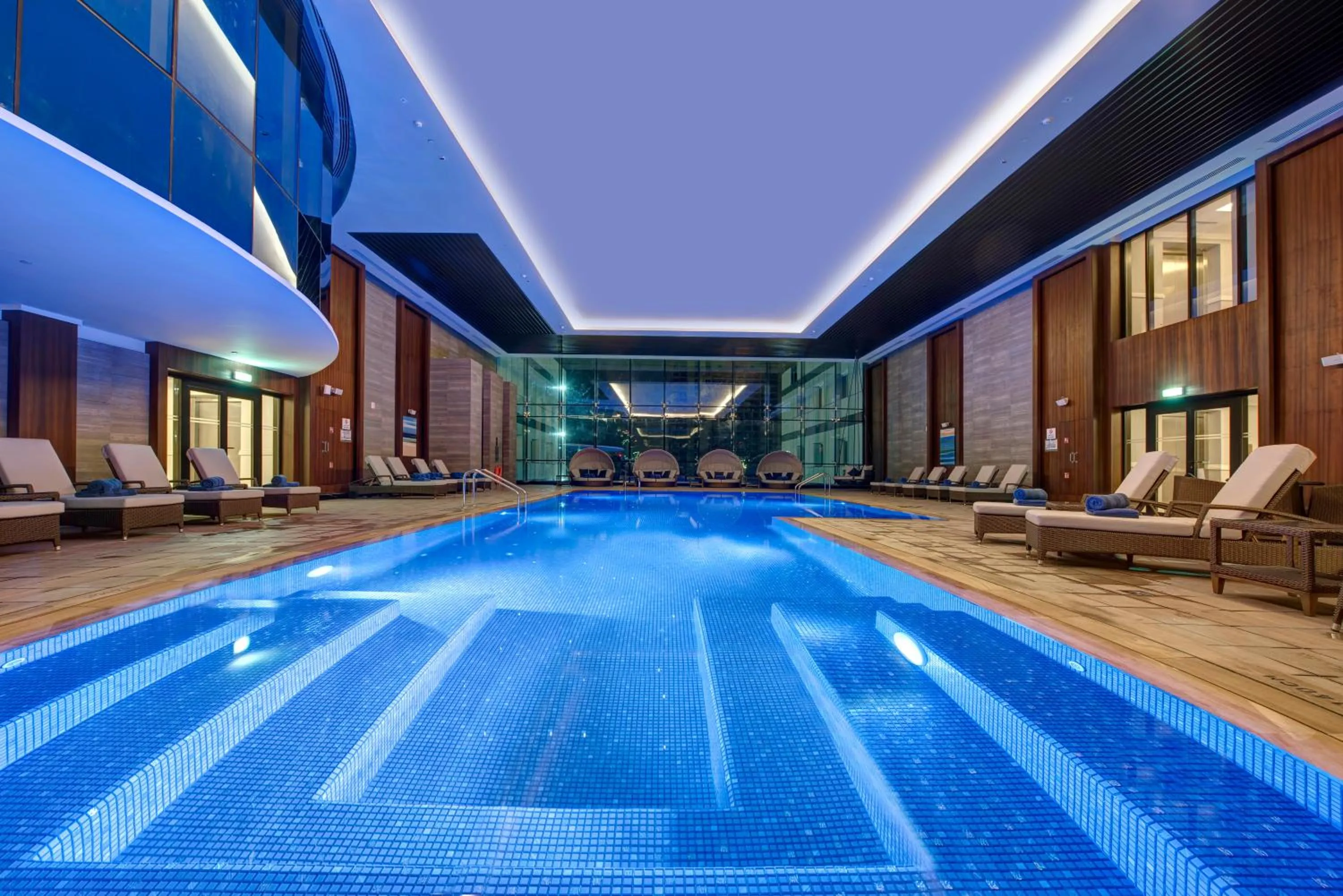 Swimming pool in Dukes The Palm Dubai Hotel