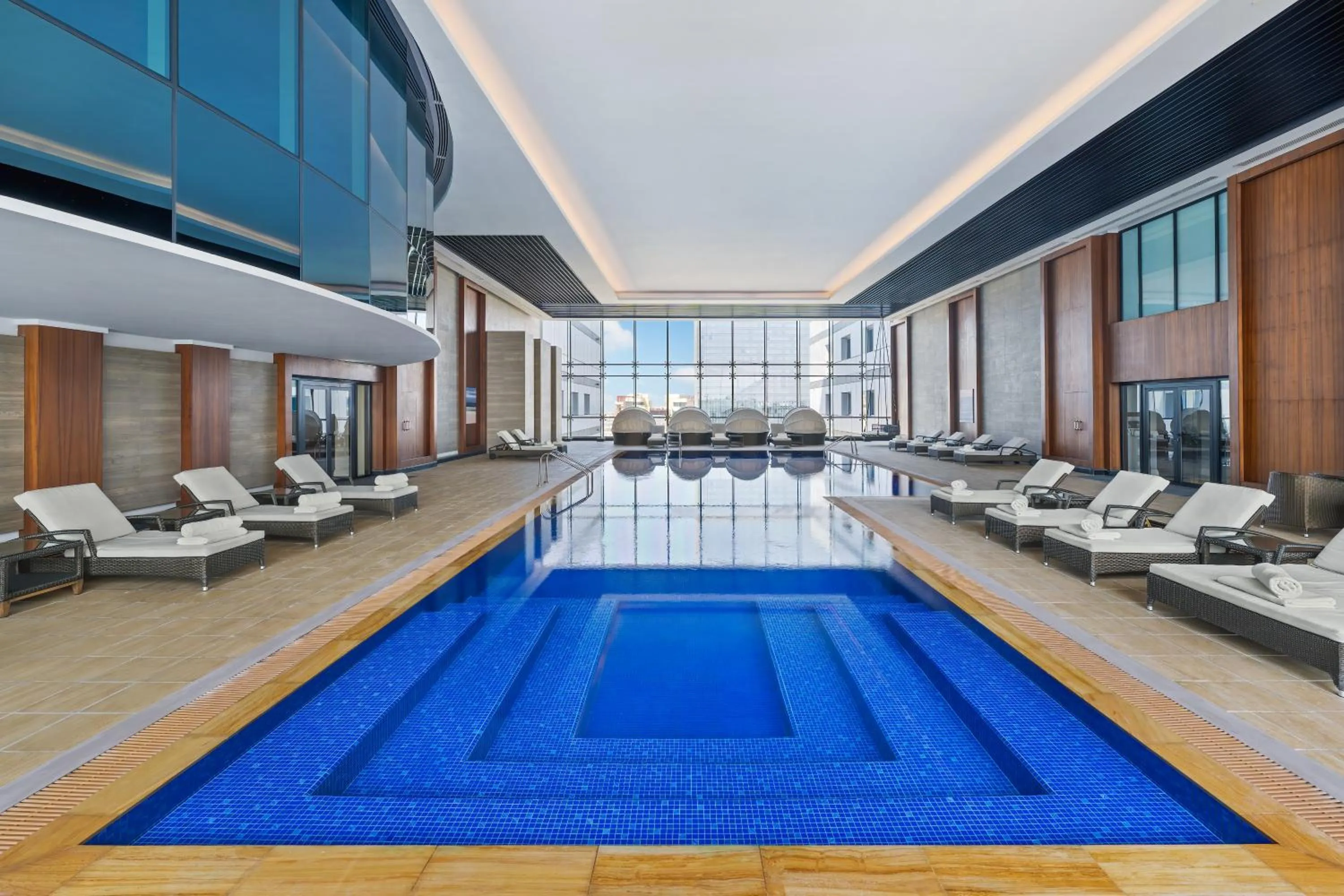 Swimming pool in Dukes The Palm Dubai Hotel