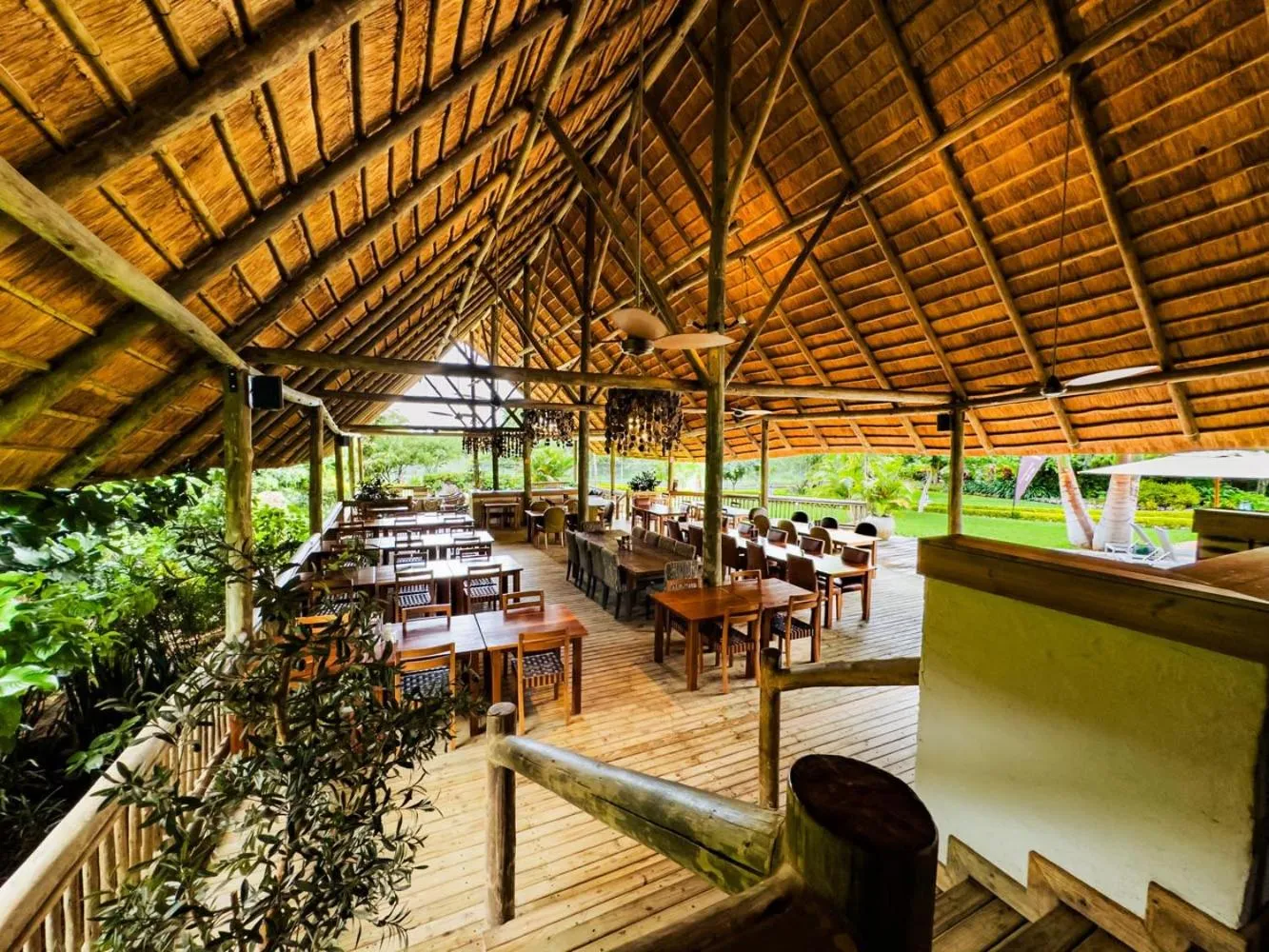 Restaurant/places to eat in Shearwater's Explorers Village