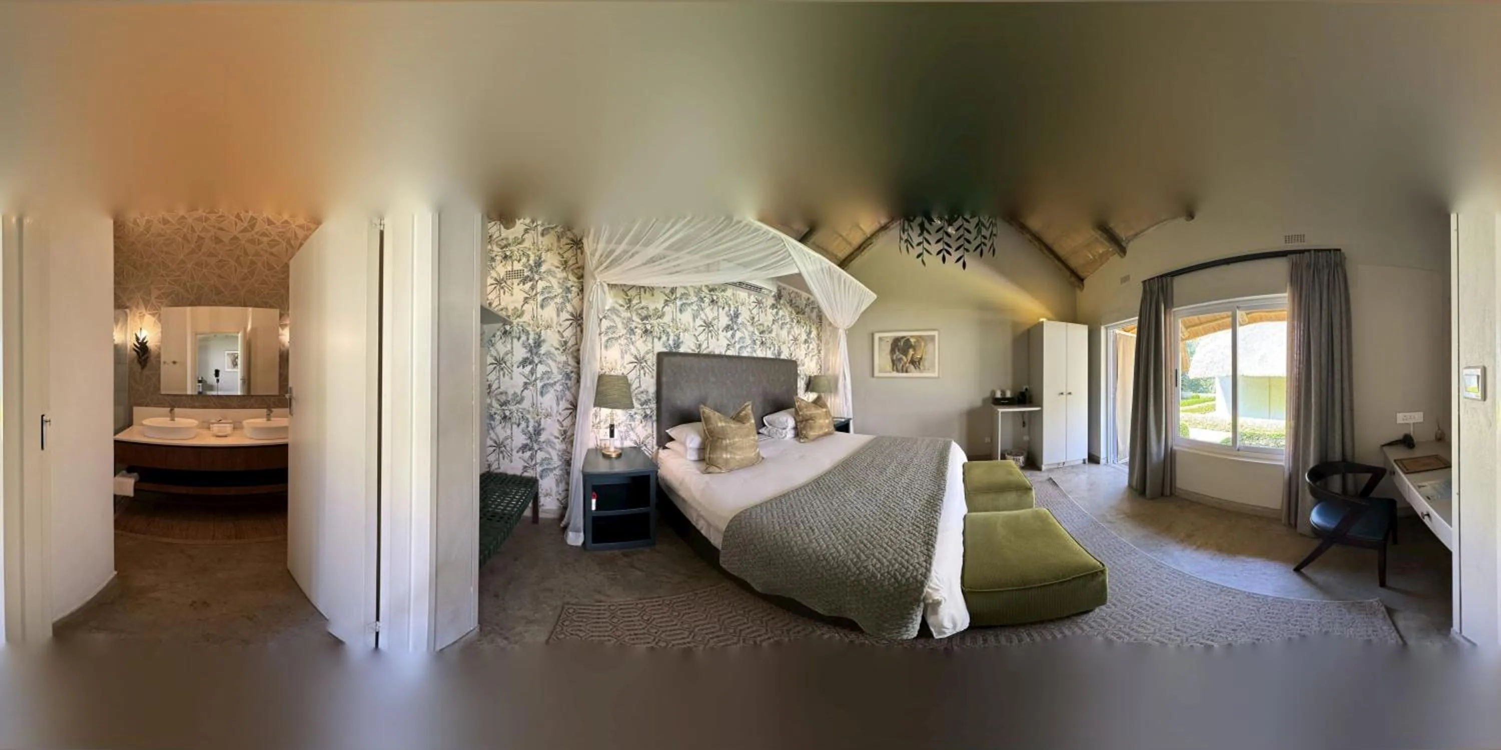 Property building, Bed in Shearwater's Explorers Village