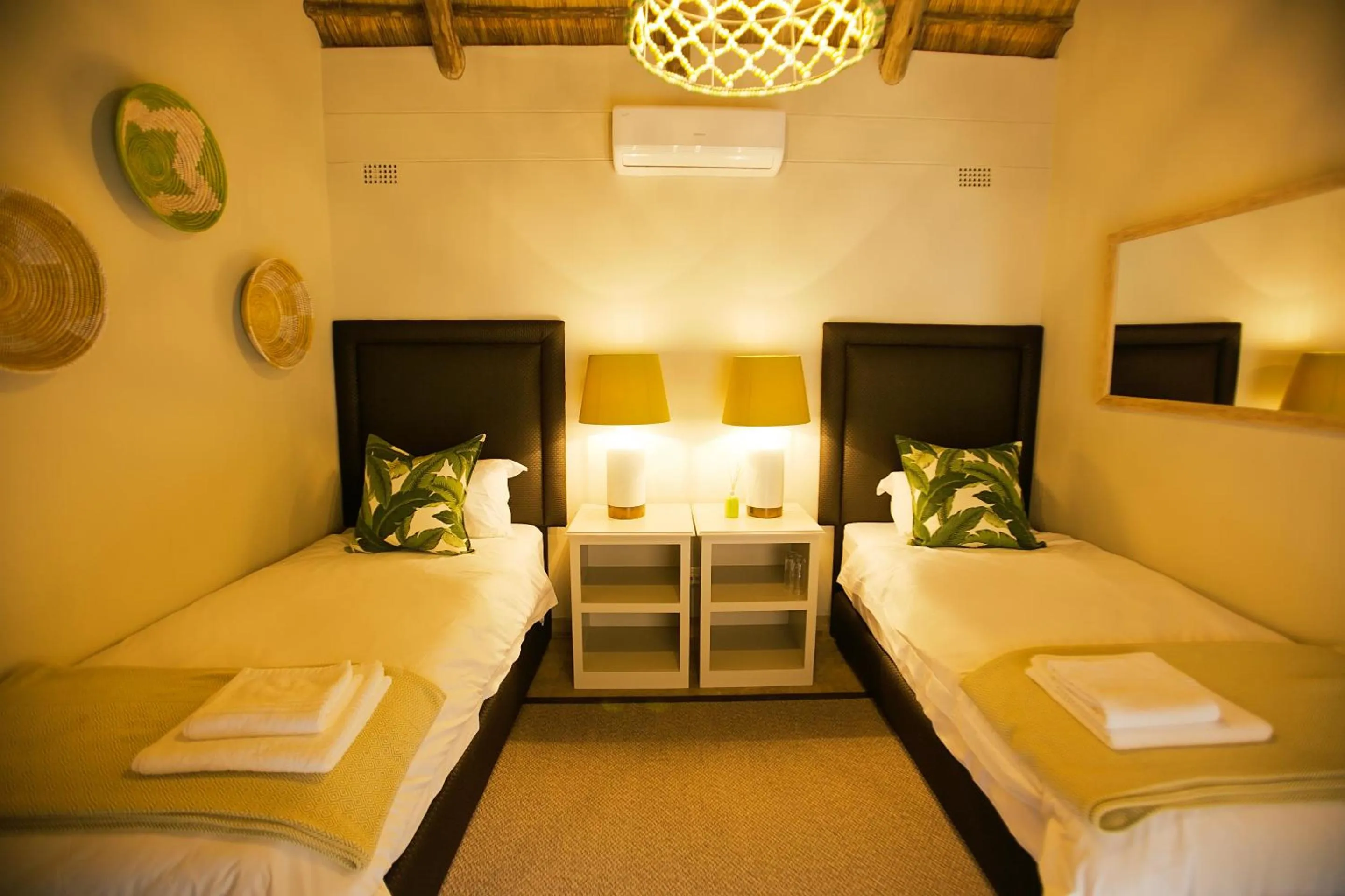 Photo of the whole room, Bed in Shearwater's Explorers Village