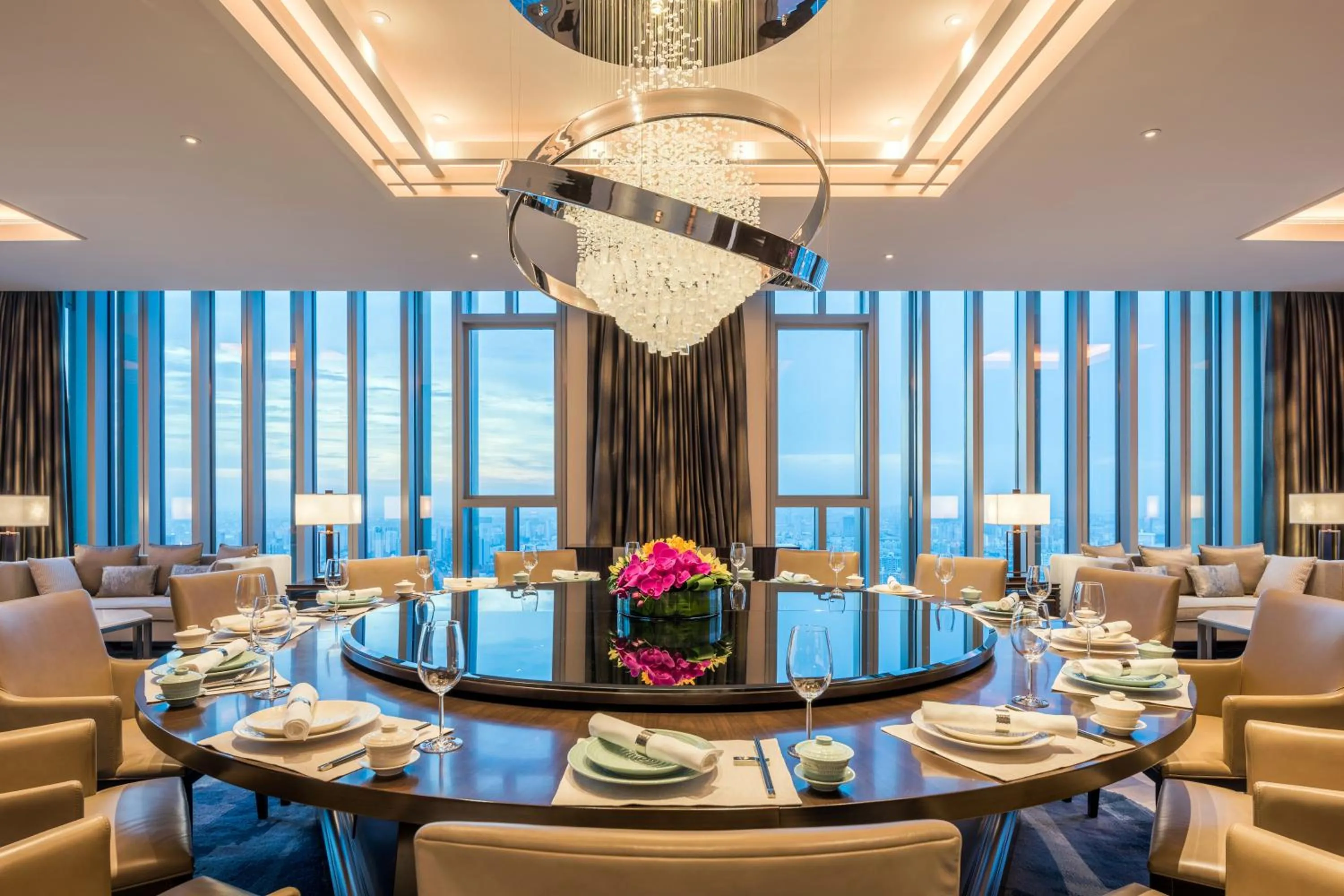 Restaurant/places to eat in Hyatt Regency Shanghai Global Harbor
