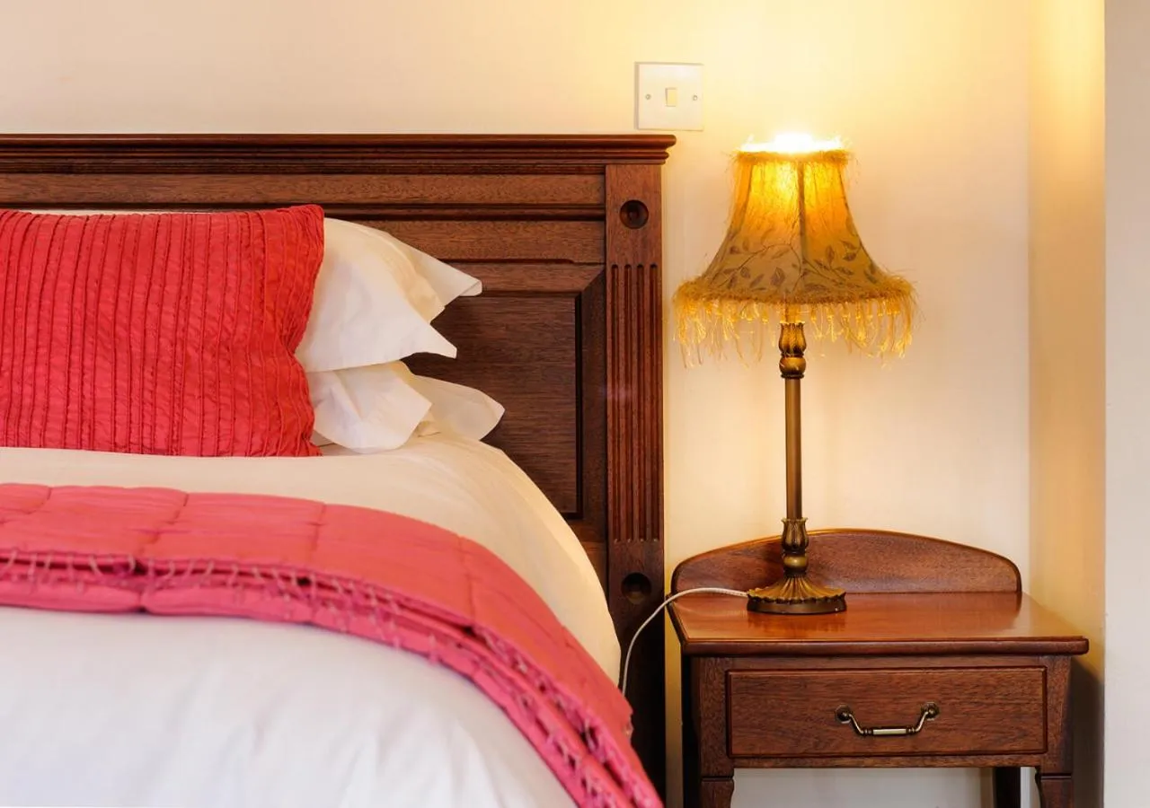 Bedroom, Bed in Lough Inagh Lodge Hotel
