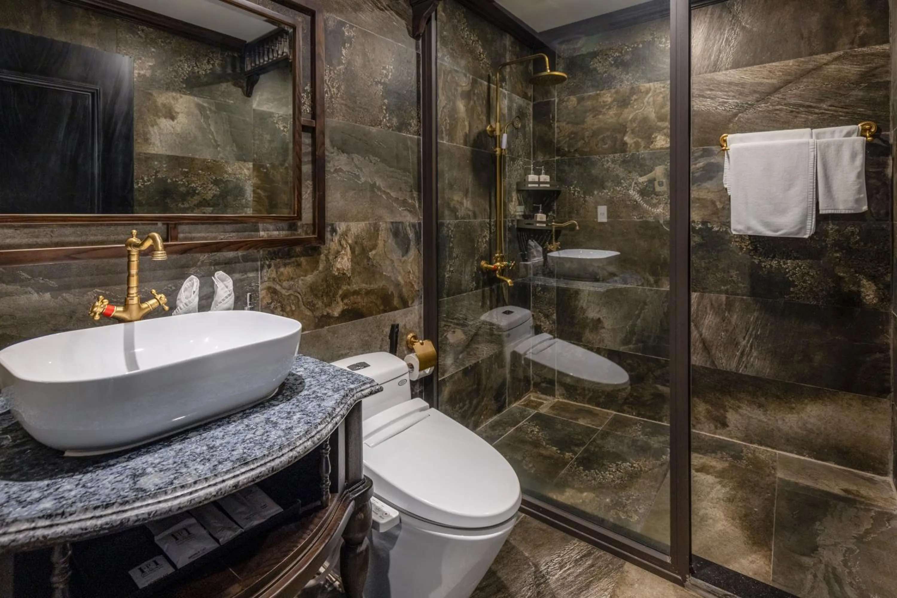 Shower in Era Cruise Halong Bay by Venus Group