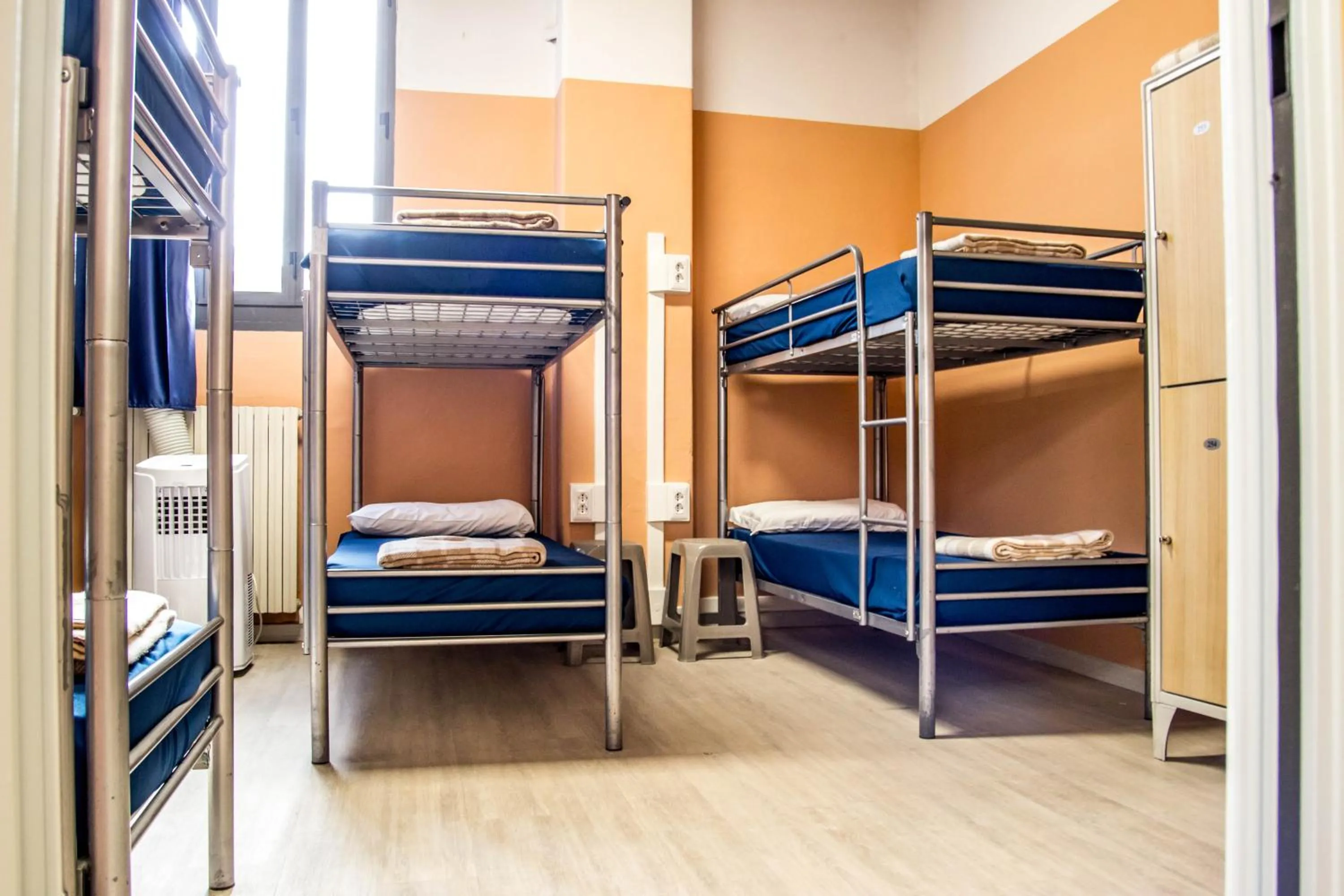 Bedroom, Bed in Hostel Santa Monaca