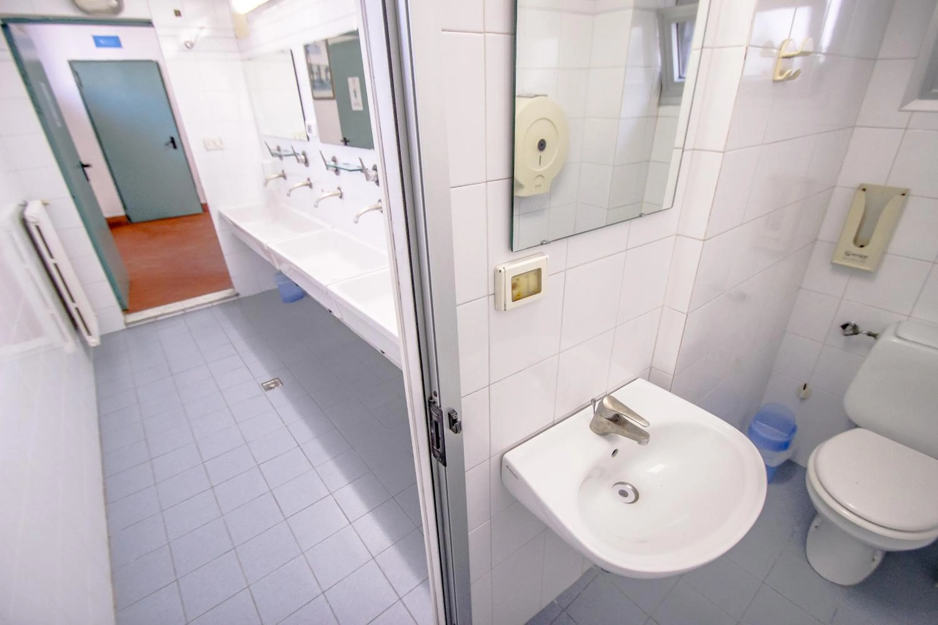 Bathroom in Hostel Santa Monaca