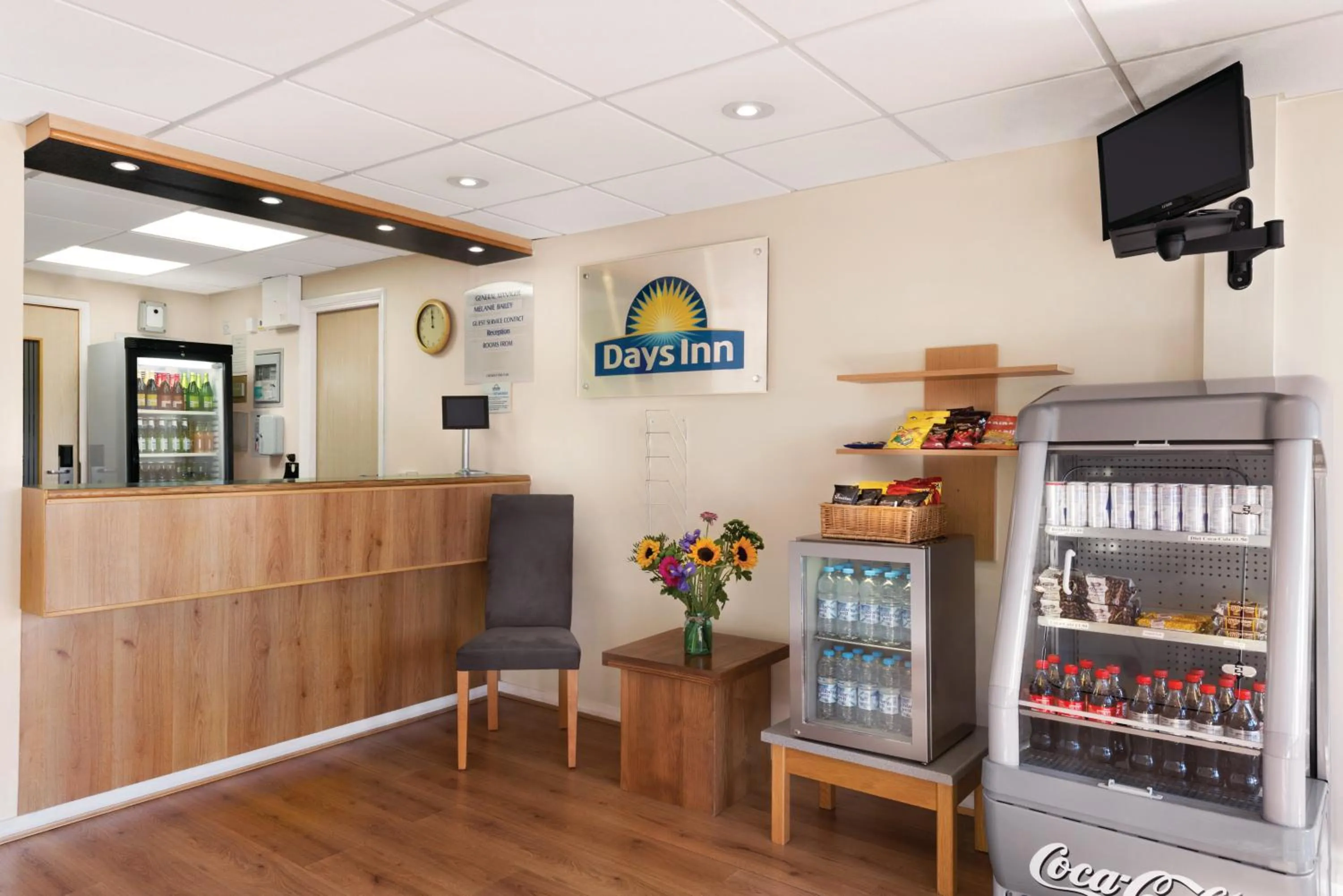 Lobby or reception in Days Inn Hotel Warwick South - Southbound M40