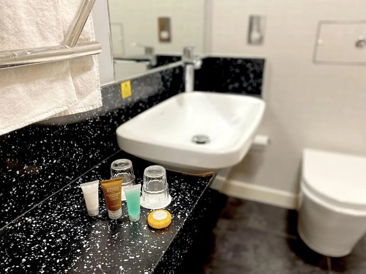 Bathroom in The Wiltshire Hotel, Golf and Leisure Resort