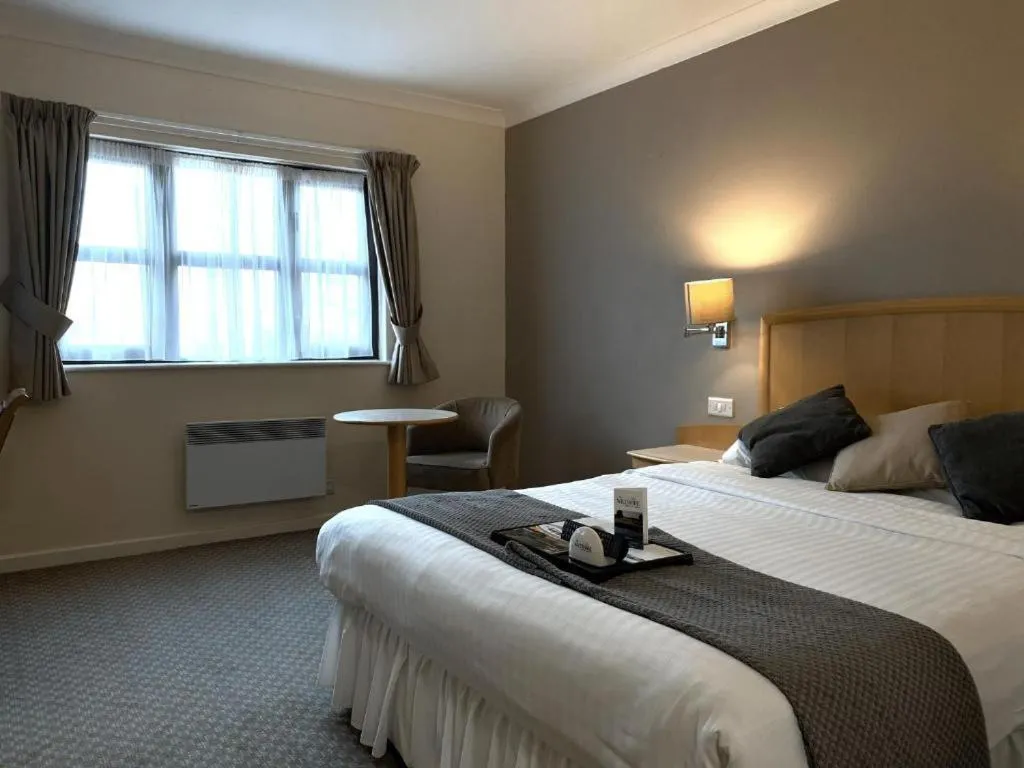 Bed in The Wiltshire Hotel, Golf and Leisure Resort