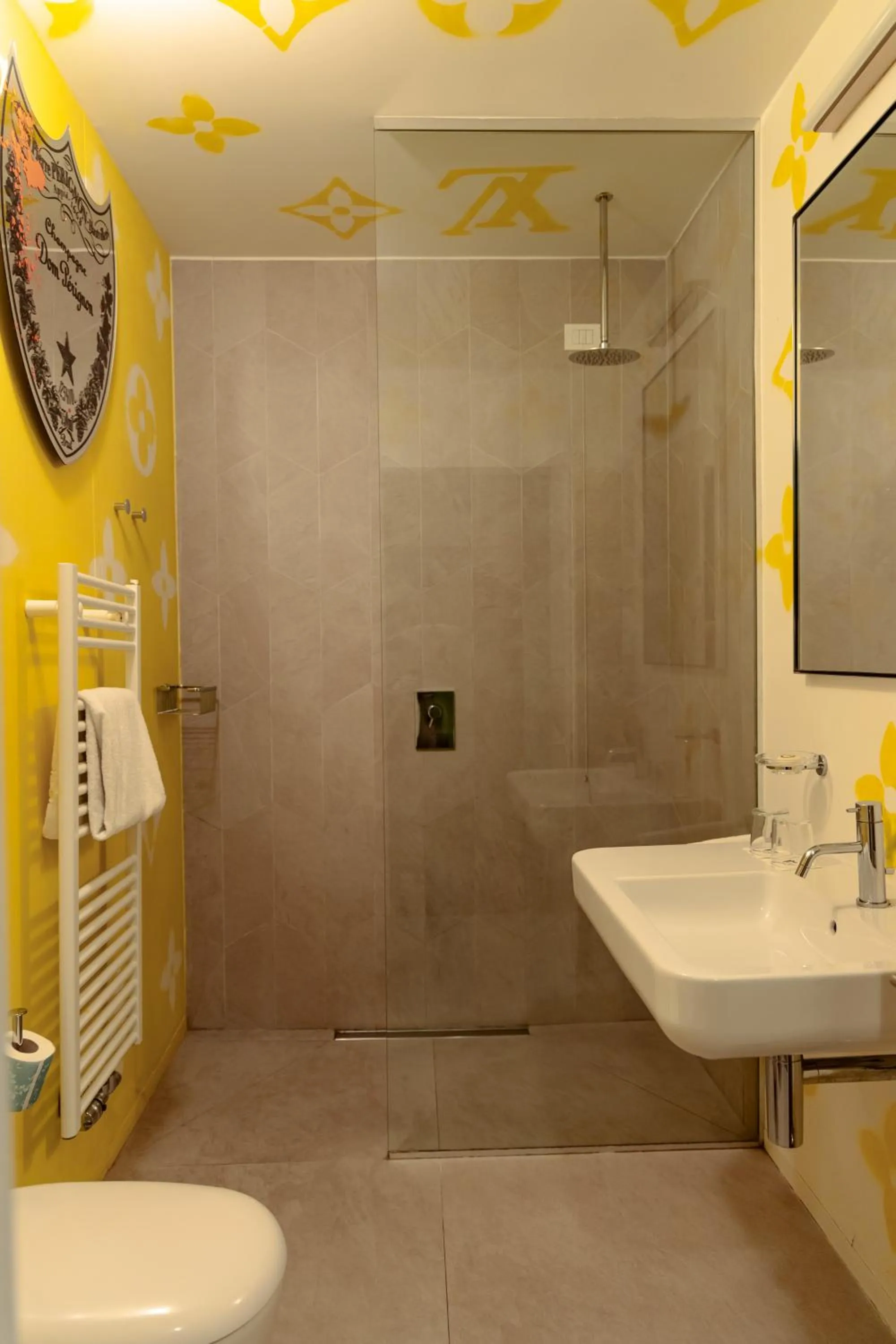 Shower in Collini Rooms, WorldHotels Crafted