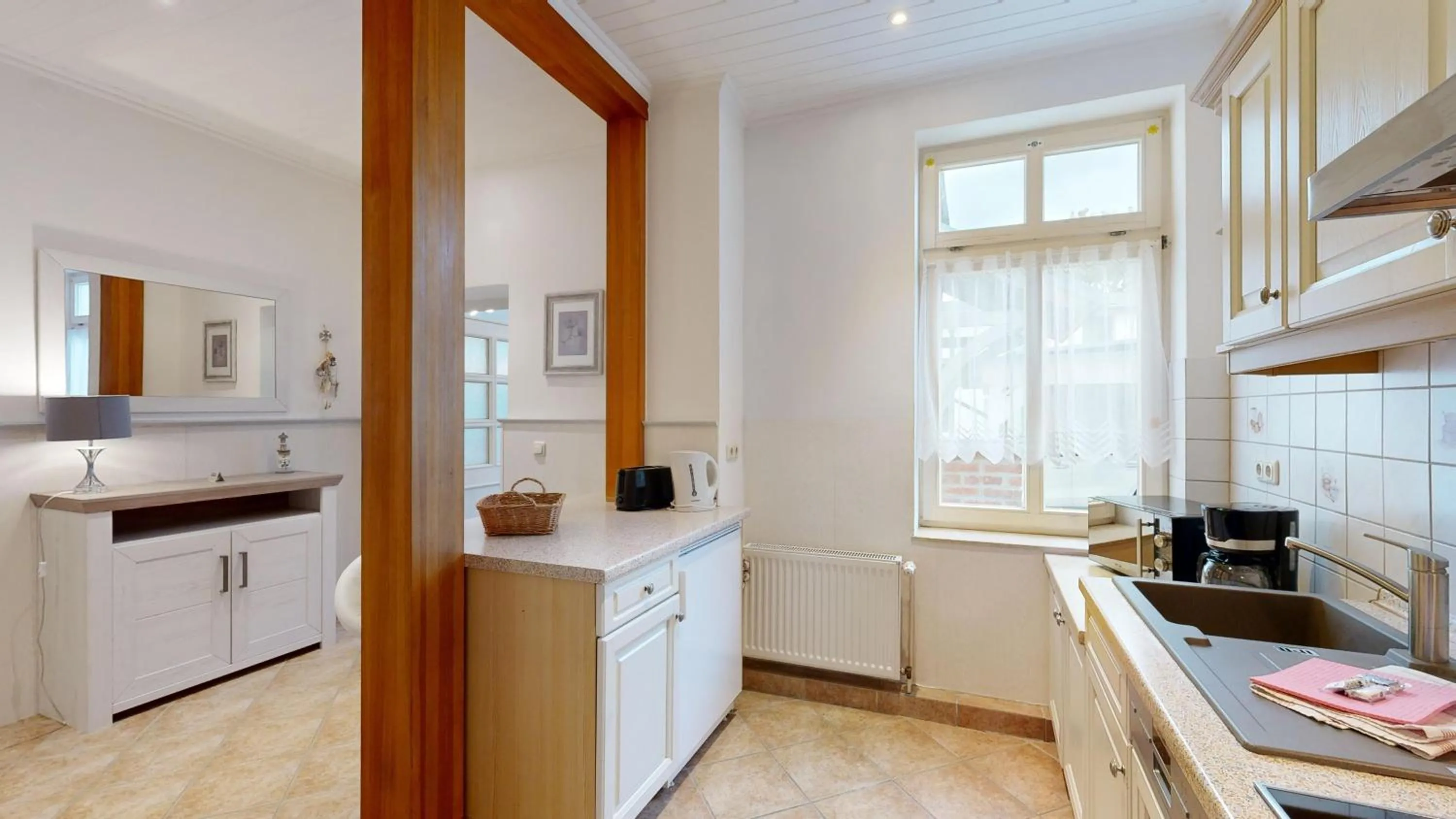 Kitchen or kitchenette in strandnahe FeWo mit Terrasse, Villa Vergissmeinnicht 01, Binz