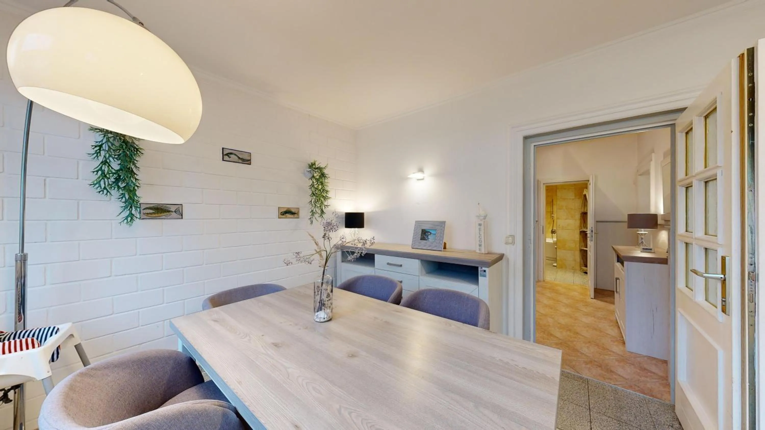 Kitchen or kitchenette in strandnahe FeWo mit Terrasse, Villa Vergissmeinnicht 01, Binz