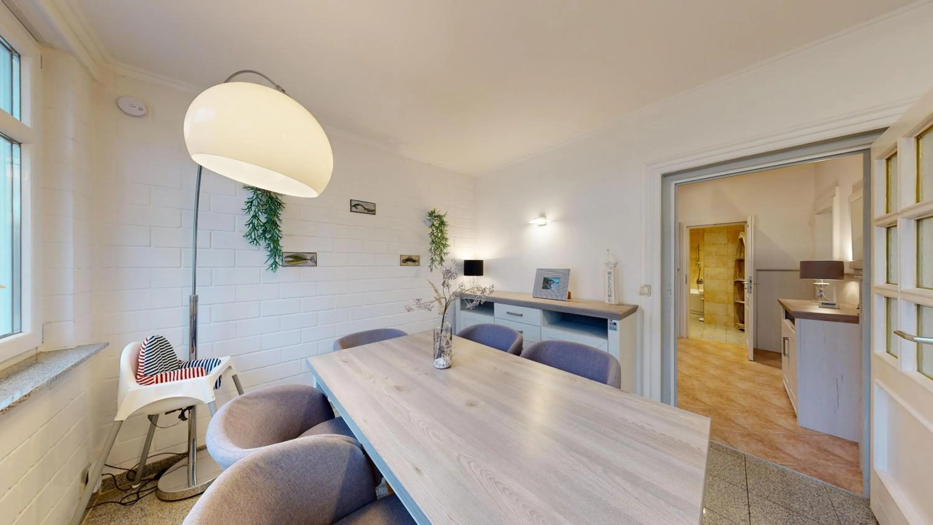 Living room, Bed in strandnahe FeWo mit Terrasse, Villa Vergissmeinnicht 01, Binz
