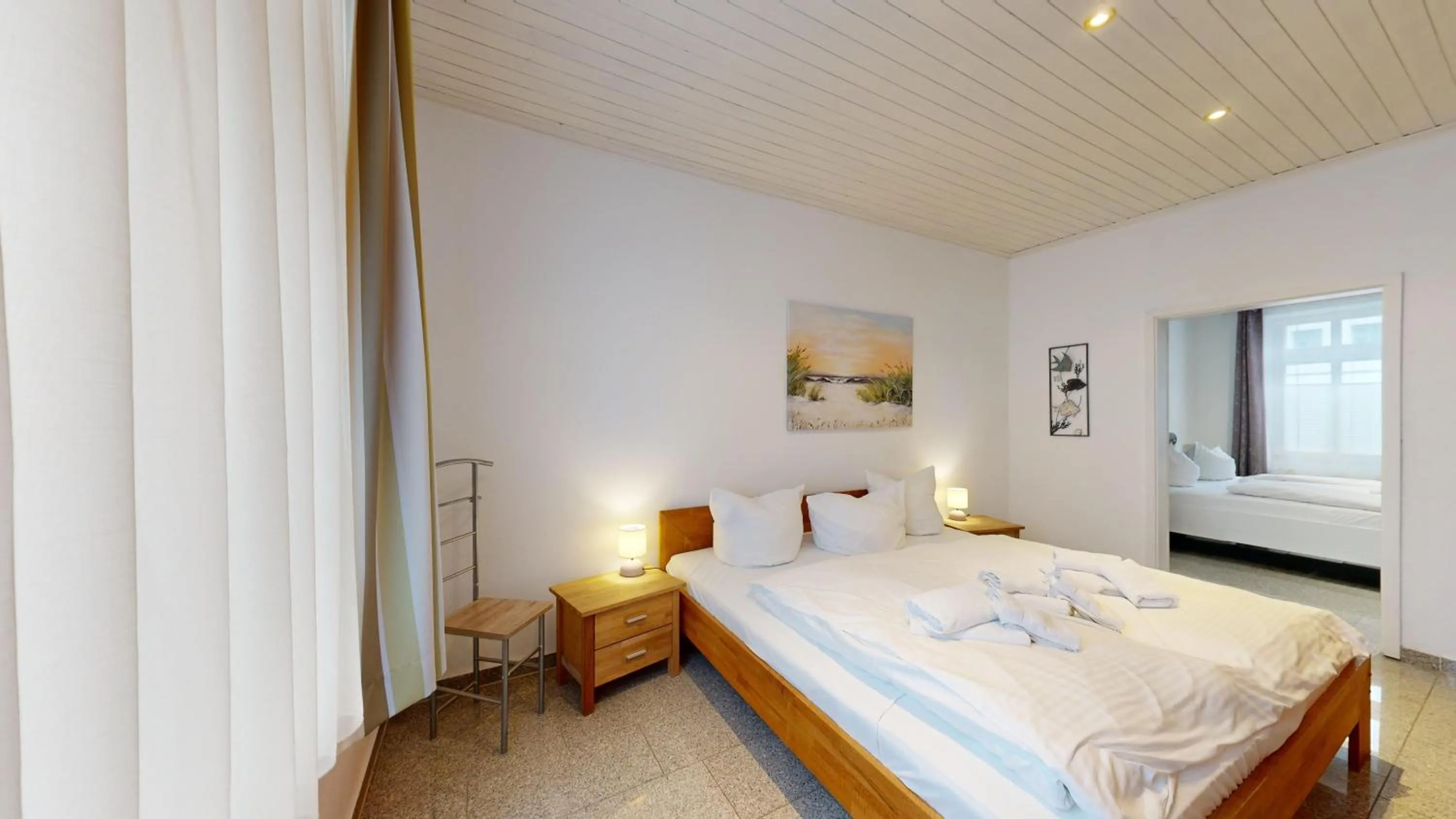 Bedroom, Bed in strandnahe FeWo mit Terrasse, Villa Vergissmeinnicht 01, Binz