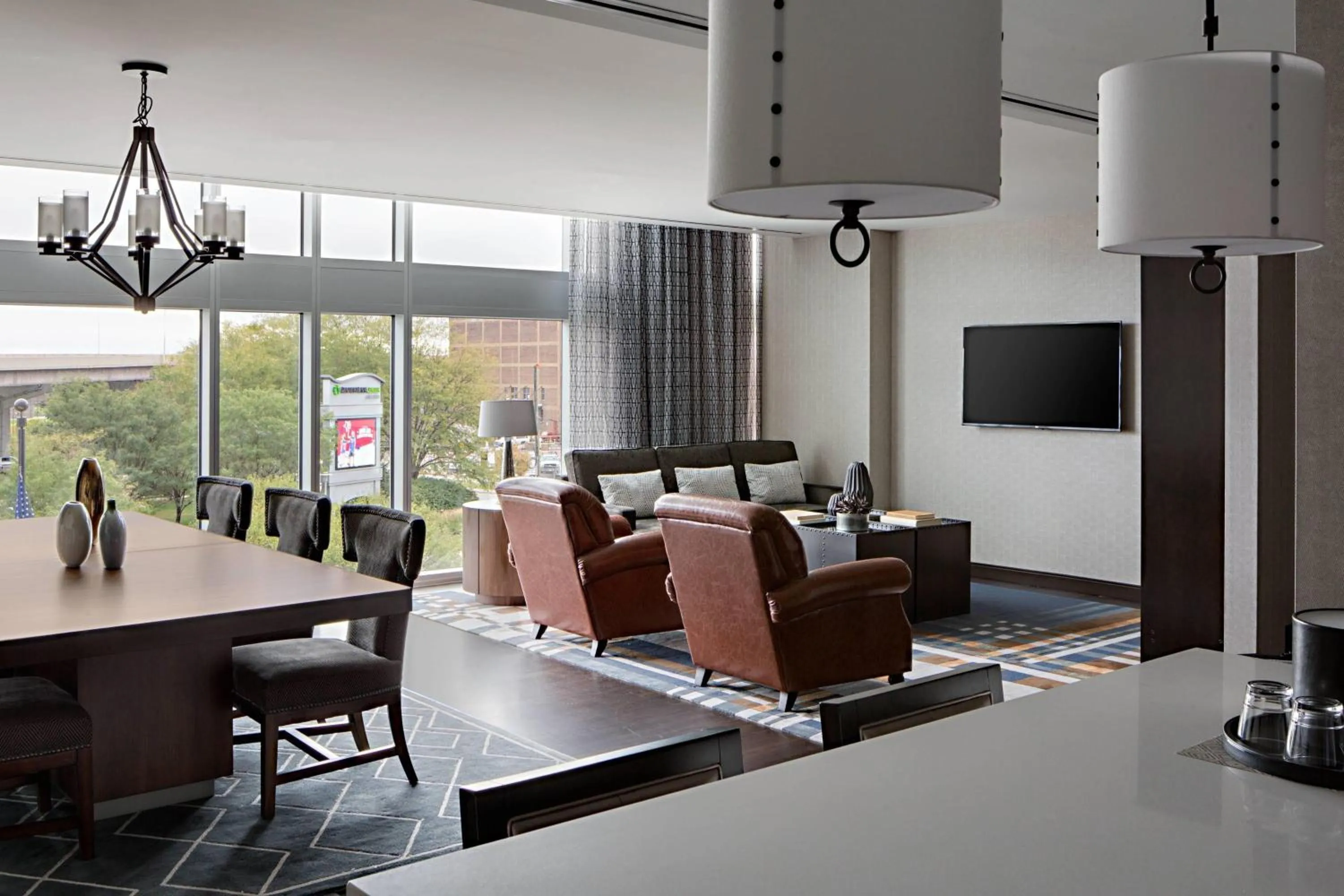 Photo of the whole room in Omaha Marriott Downtown at the Capitol District