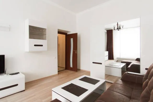 center, Apartment on Deribasovskaya 10