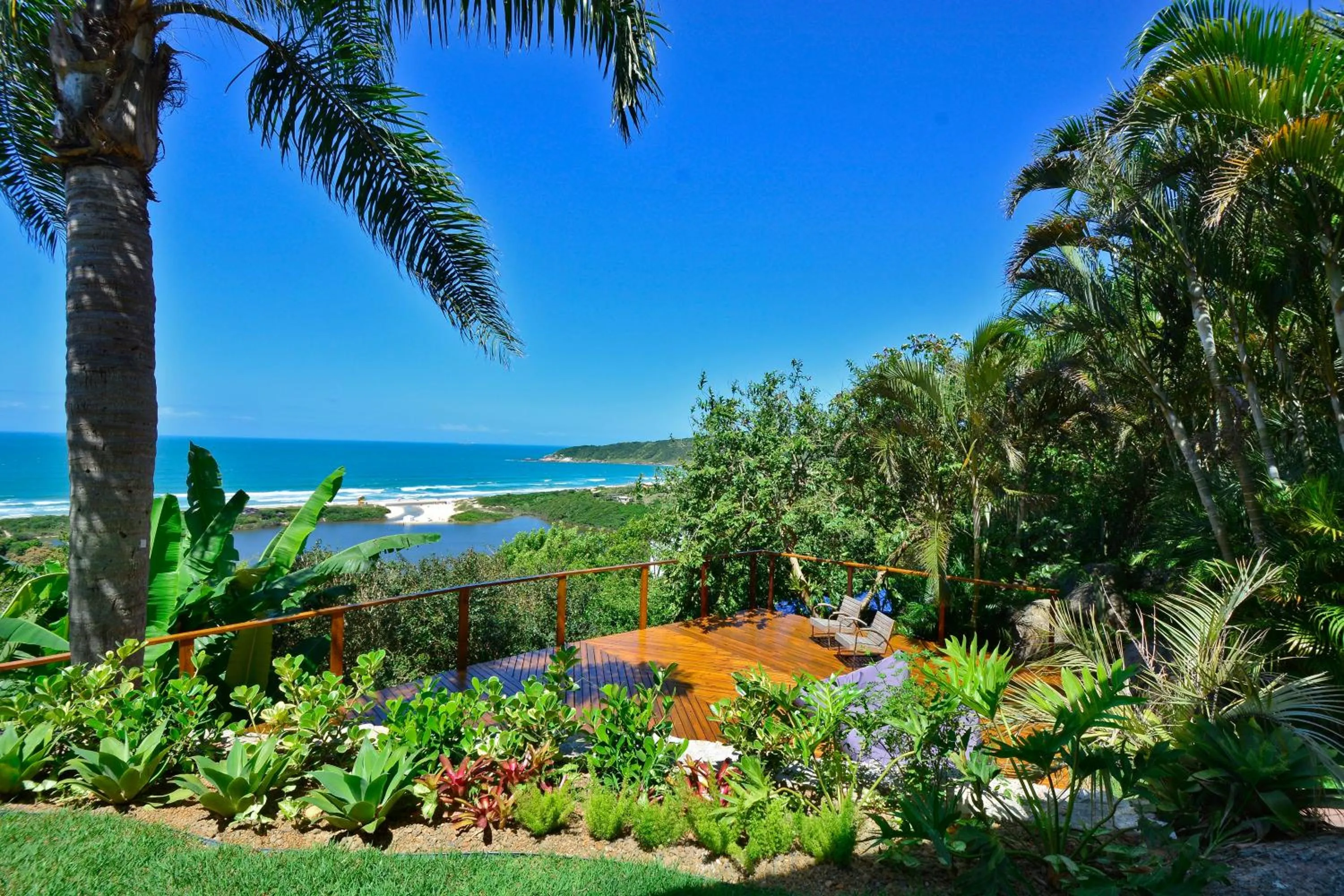 Patio in Villa Gardena Suites