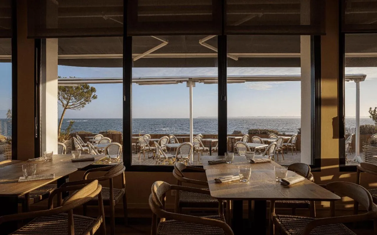 Logis Hôtel & Restaurant LES MOUETTES - Larmor Plage, Proche de LORIENT