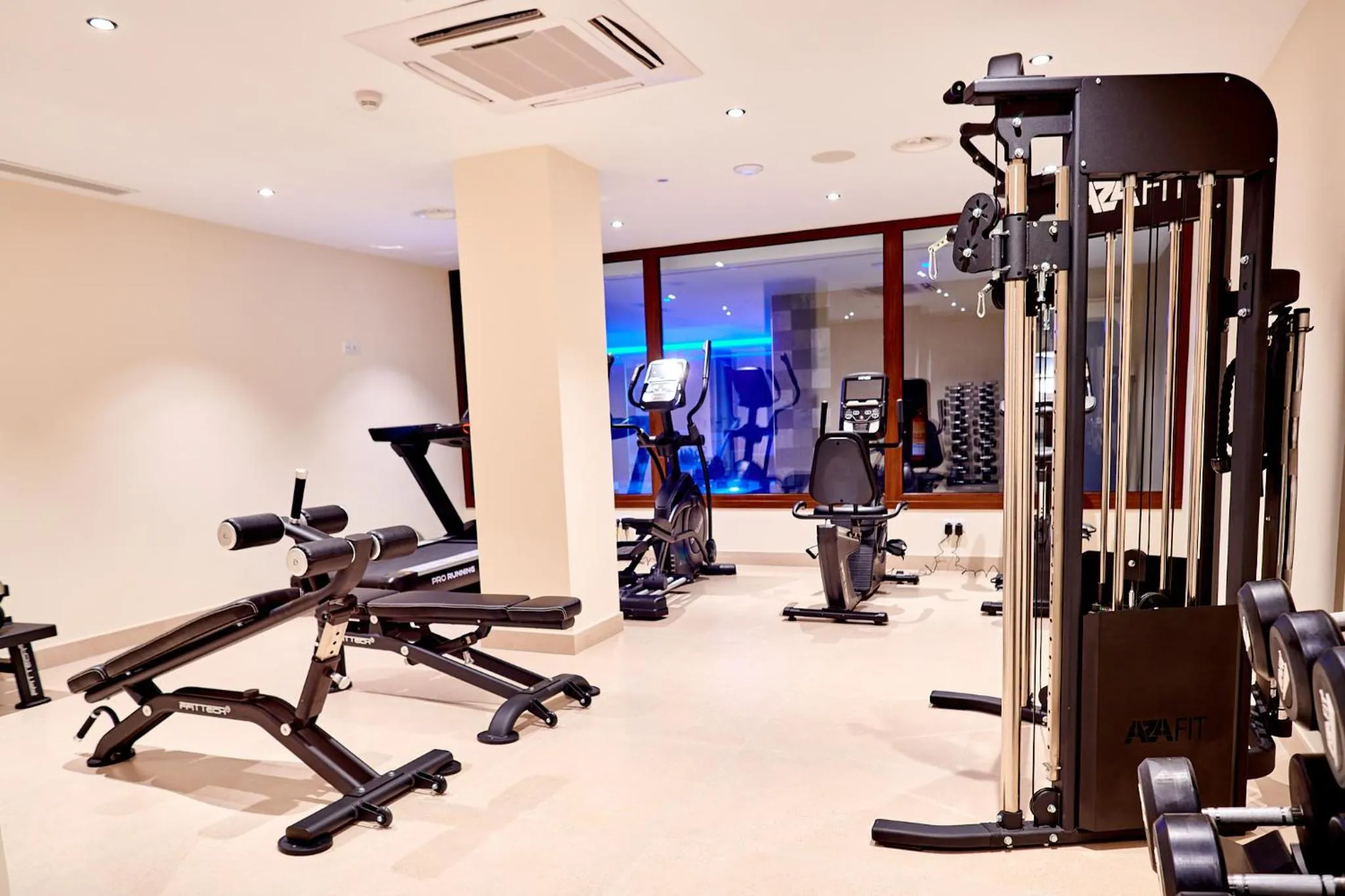 Fitness centre/facilities in Apartamentos Ponent