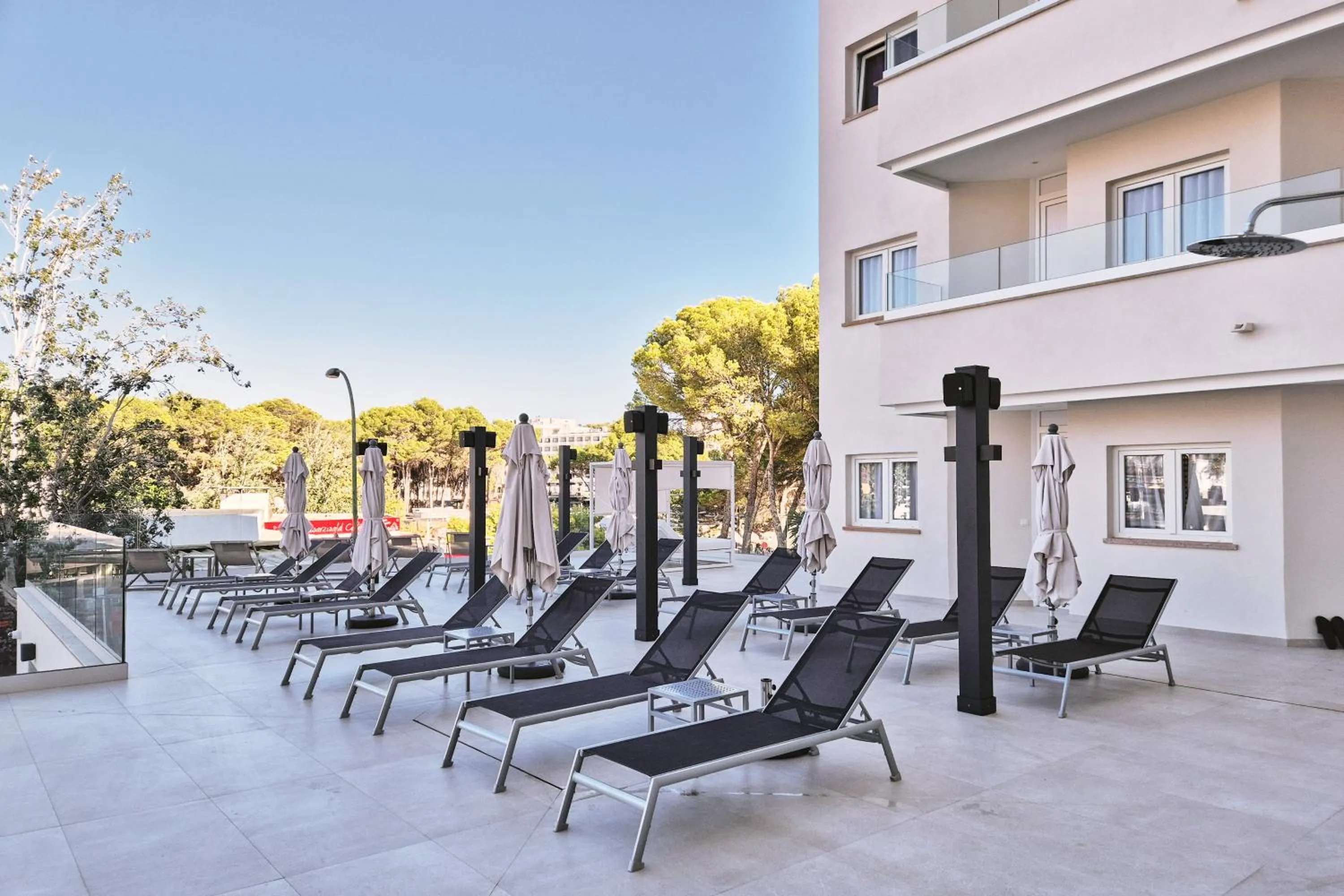 Property building in Apartamentos Ponent