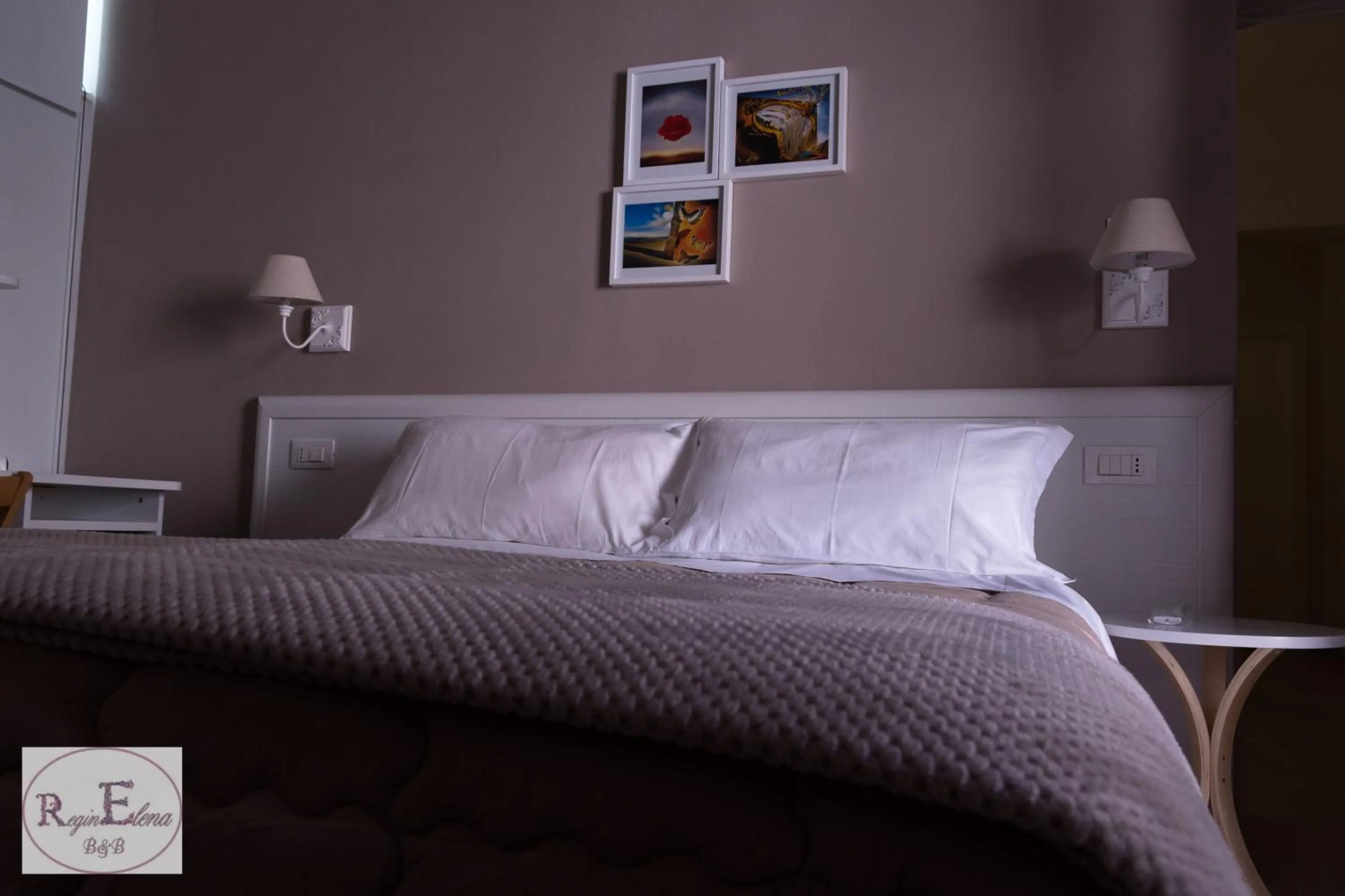 Bedroom in ReginElena B&B