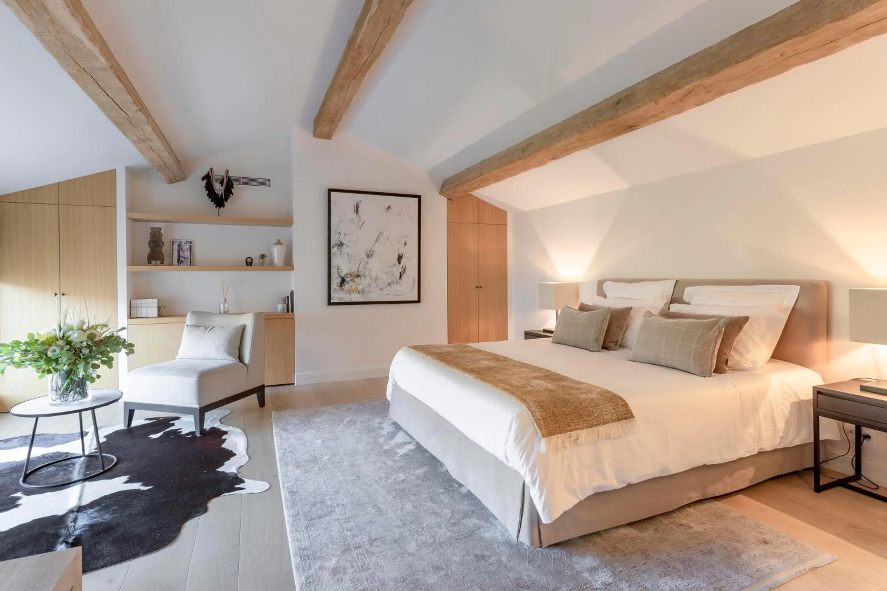 Bedroom, Bed in Mougins Luxury Retreats