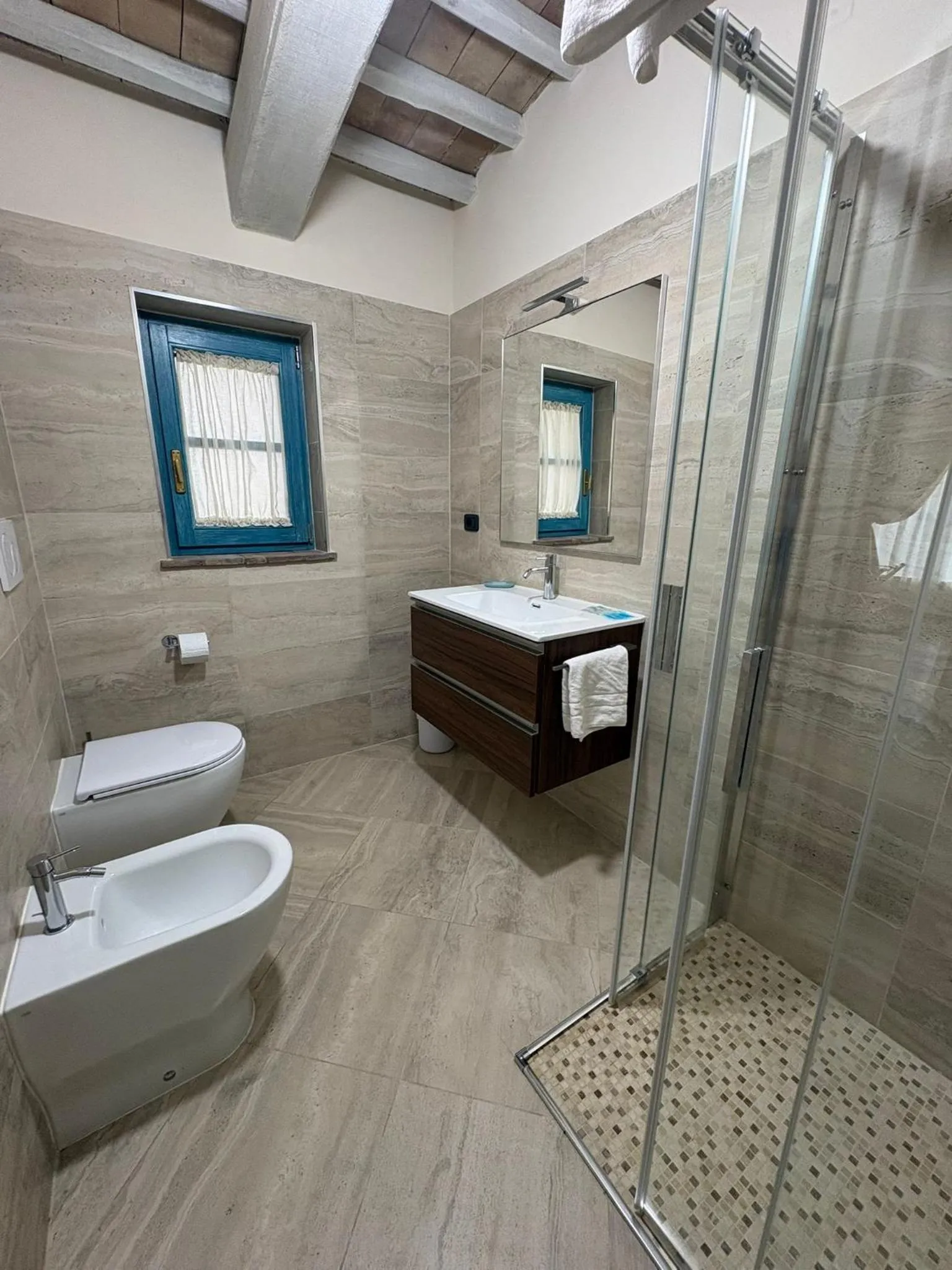 Shower in Il Poggio di Teo