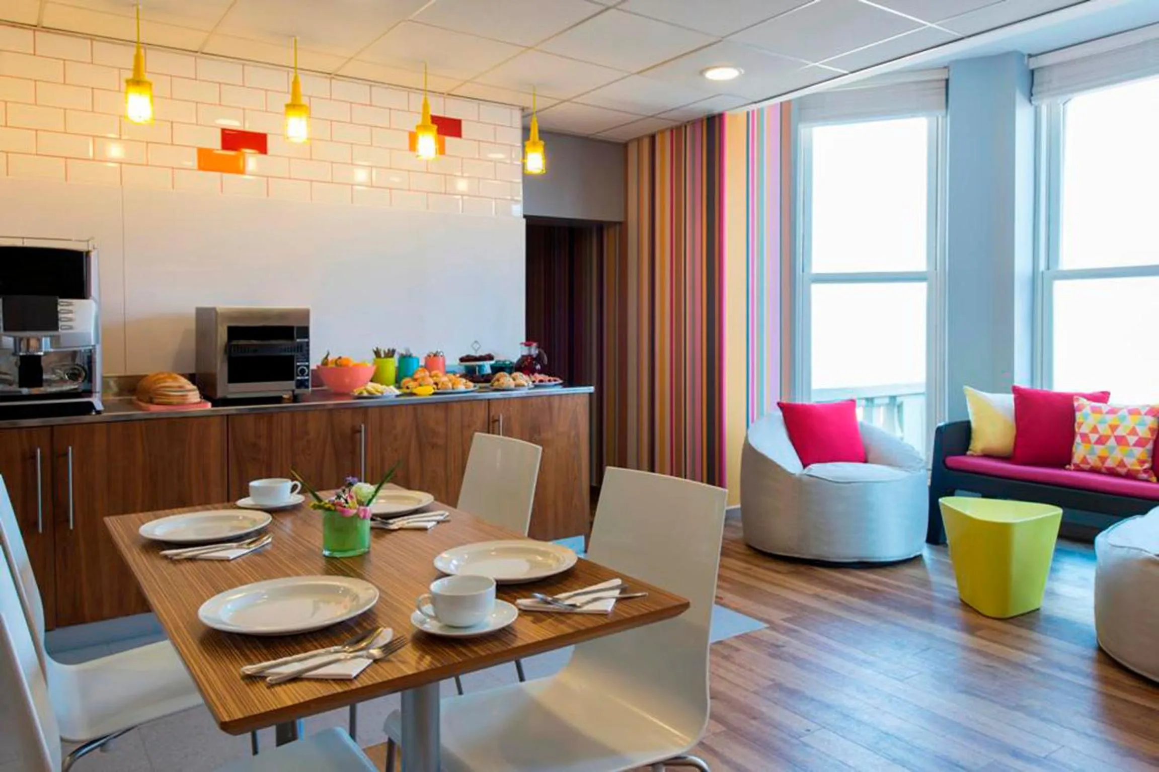 Restaurant/places to eat in Ibis Styles Blackpool