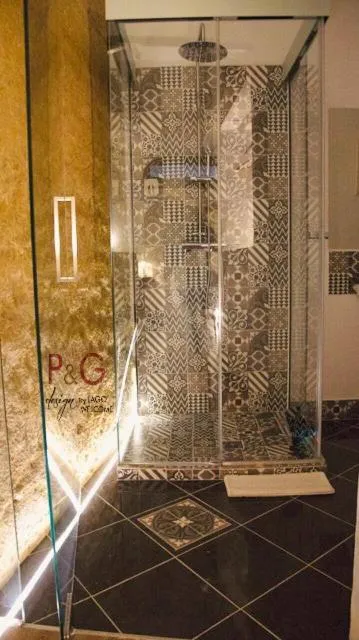 Shower in P&G design by Lago Welcome Enna