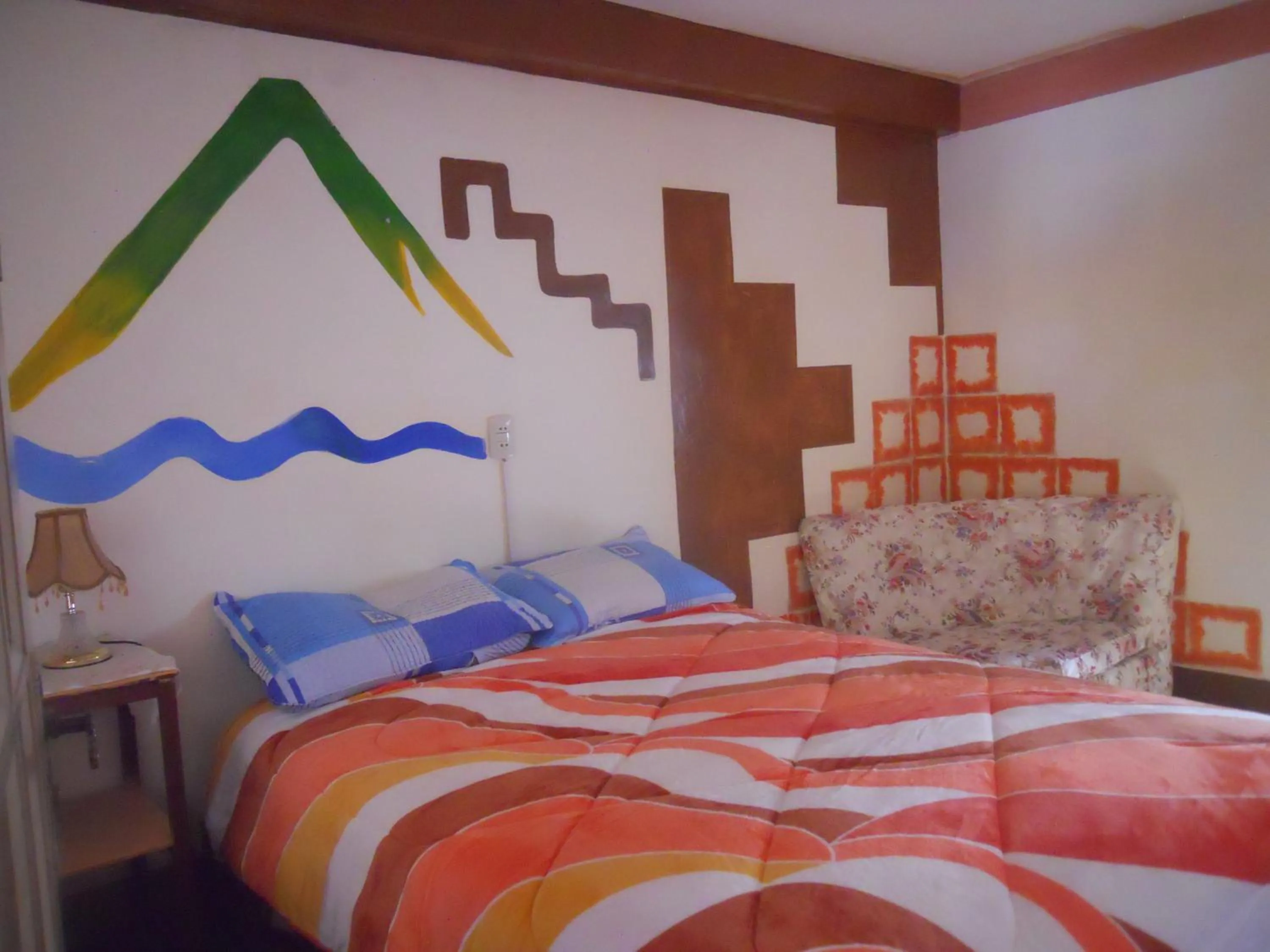 Decorative detail, Bed in Hostal La Casa del Sol