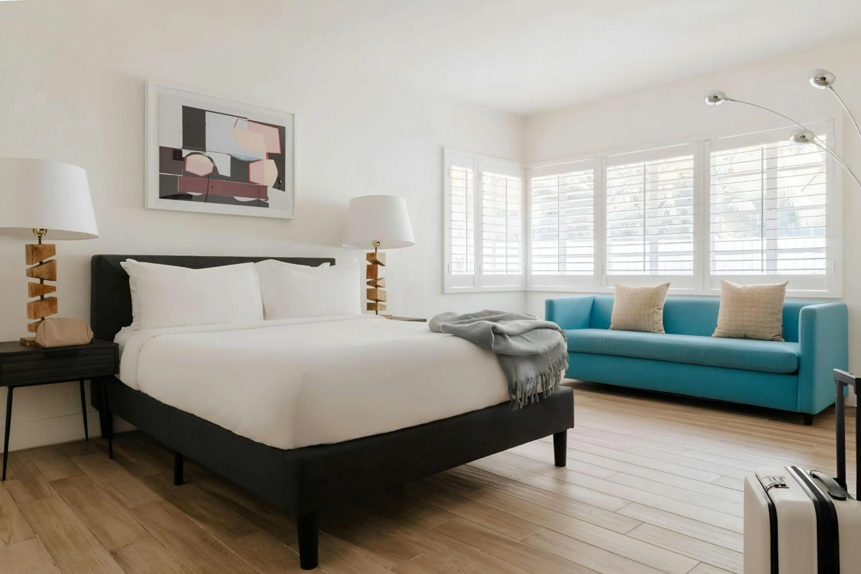 Bedroom, Bed in Wellborn Hotel Downtown, Sonder by Marriott Bonvoy