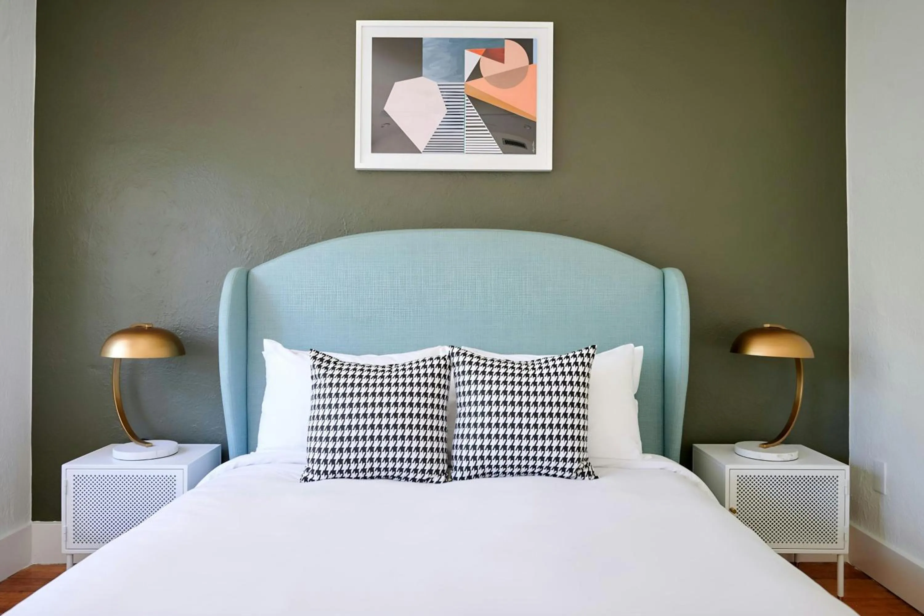 Bedroom, Bed in Wellborn Hotel Downtown, Sonder by Marriott Bonvoy