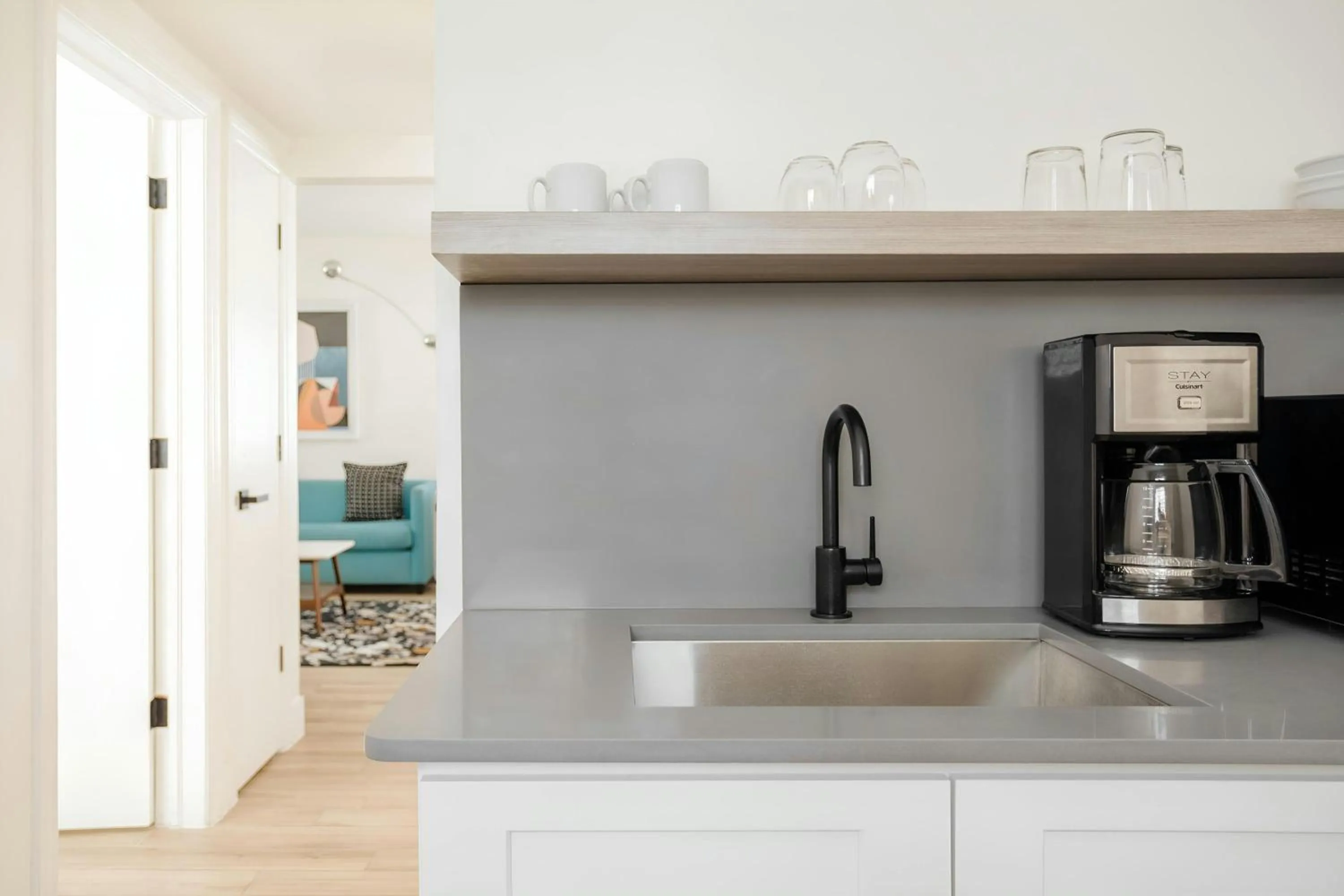 Kitchen or kitchenette in Wellborn Hotel Downtown, Sonder by Marriott Bonvoy